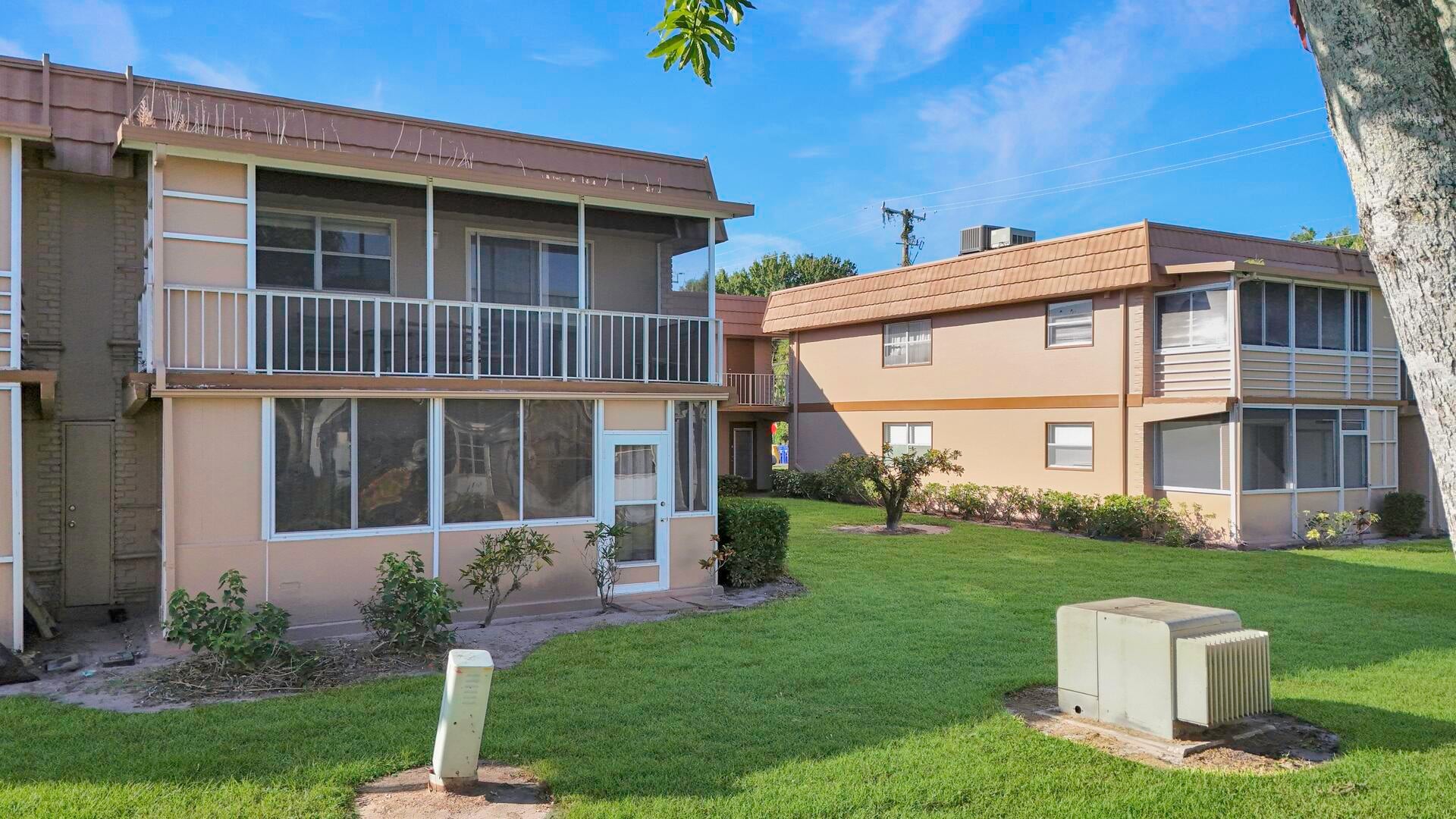 Residence photo 15