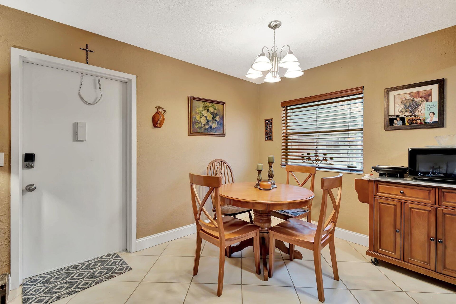  Residence photo 5