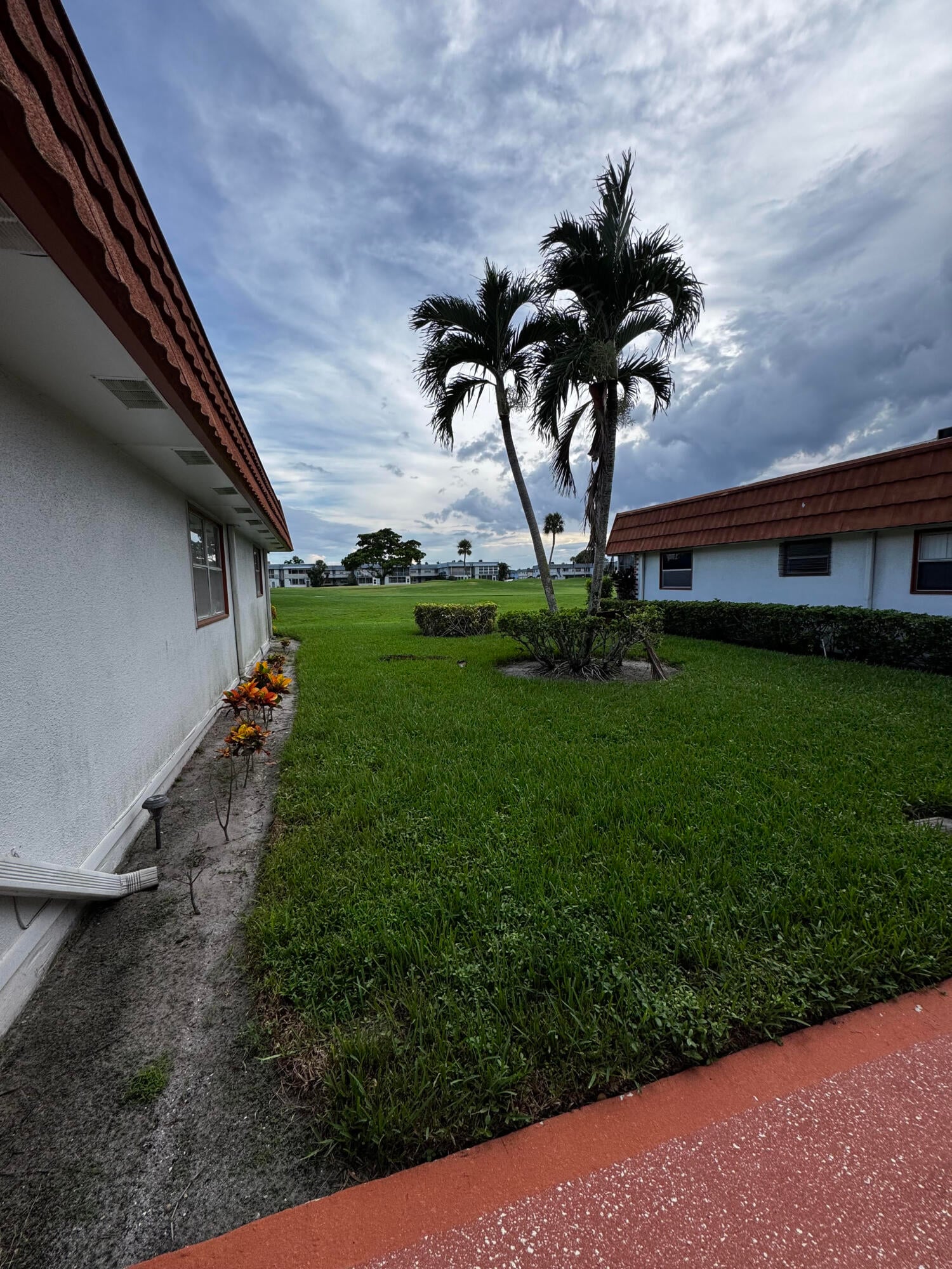 Residence photo 17