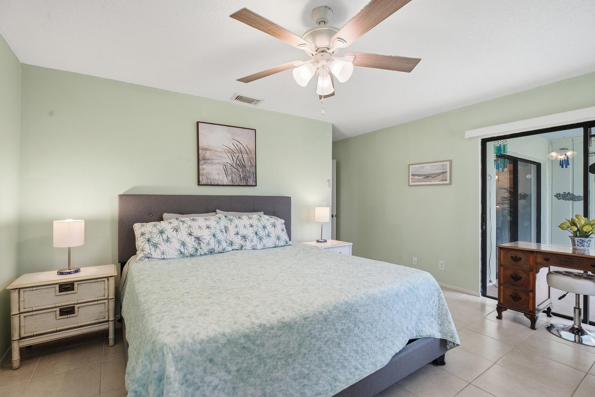 Residence photo 12