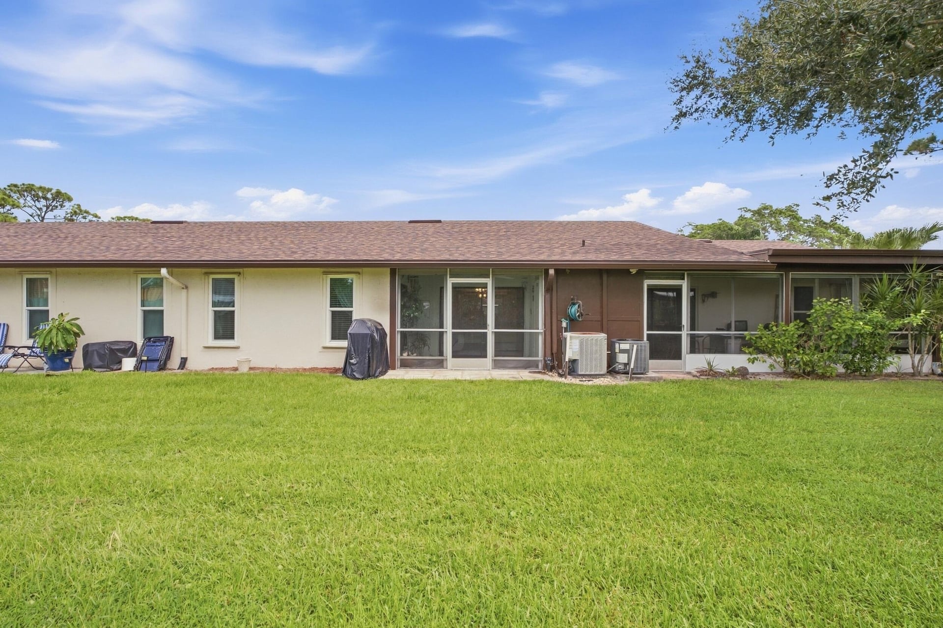 Residence photo 23