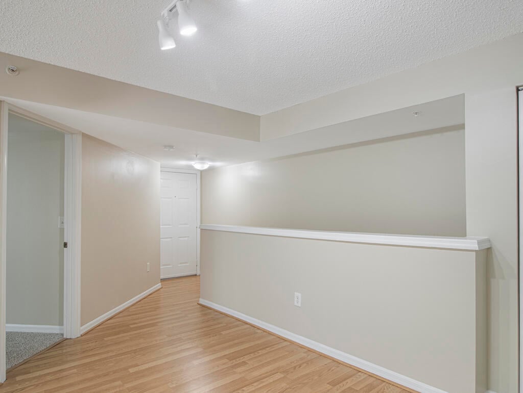  Unit 109 photo 7