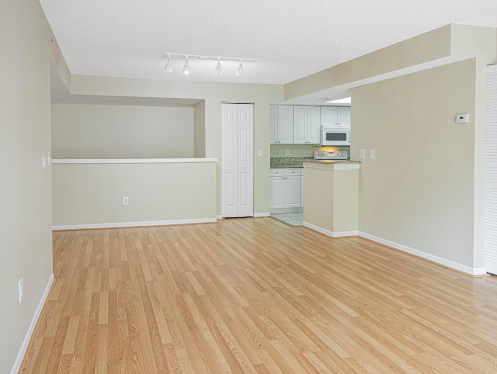  Unit 109 photo 14