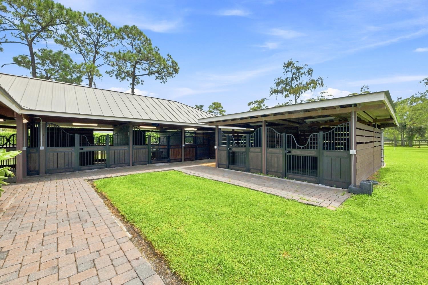 Paddock Park 2 Residence photo 29