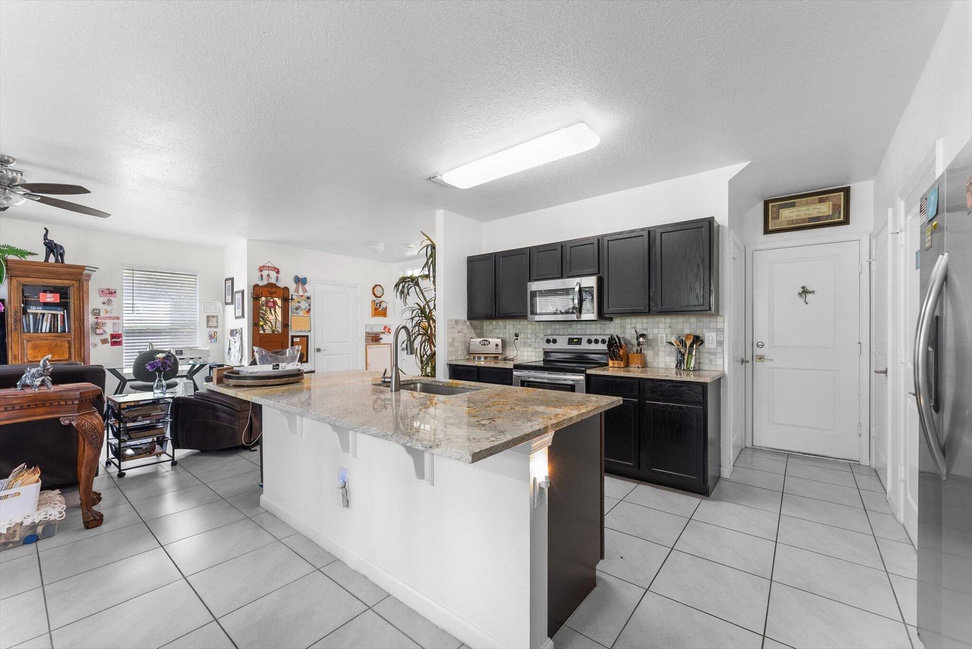 Residence photo 12