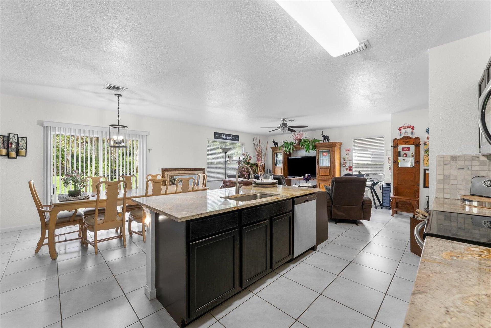 Residence photo 14