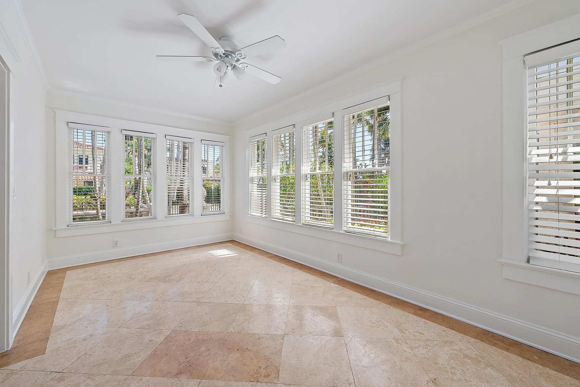 Downtown West Palm Beach Residence photo 18