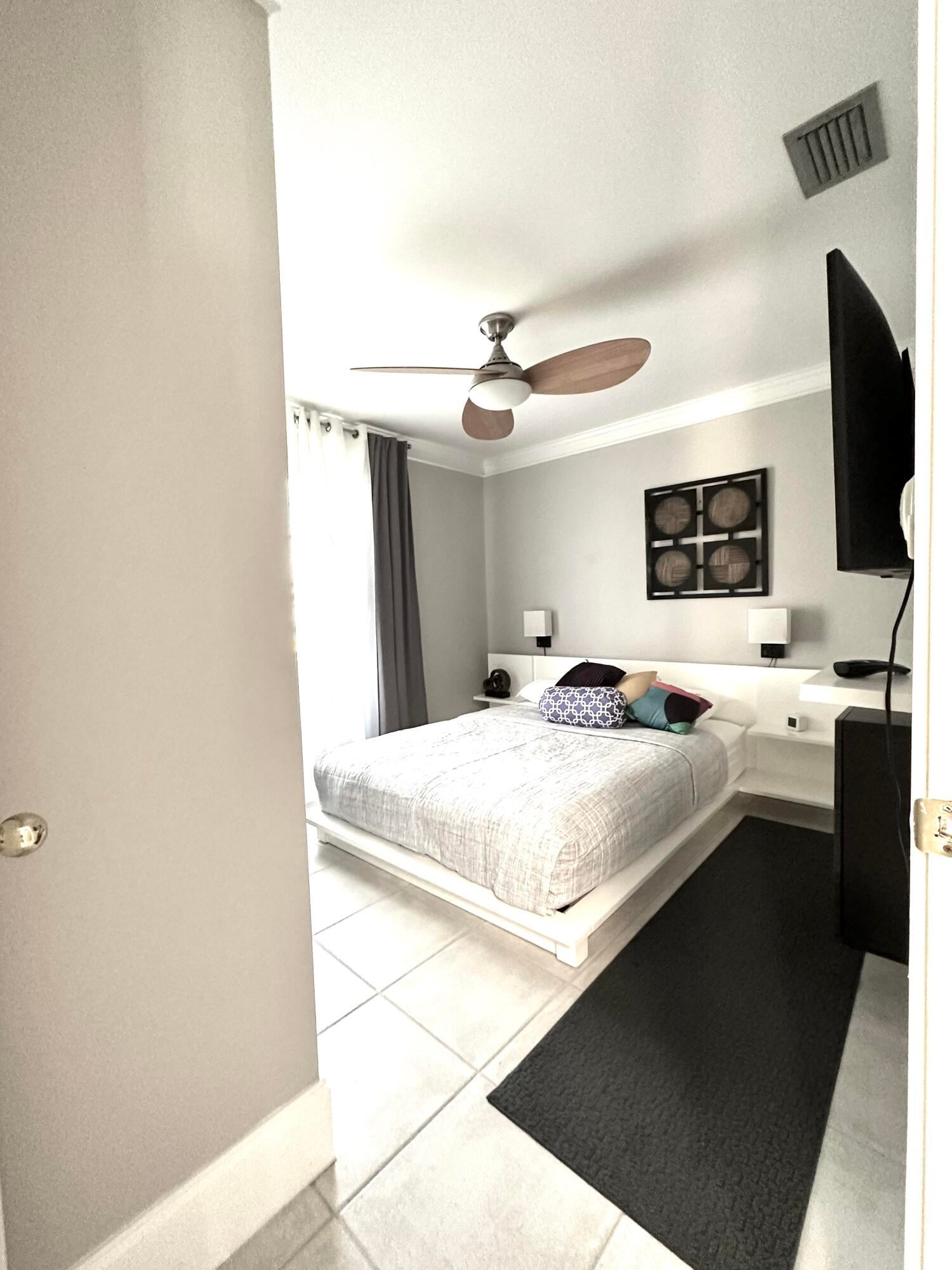  Residence photo 36