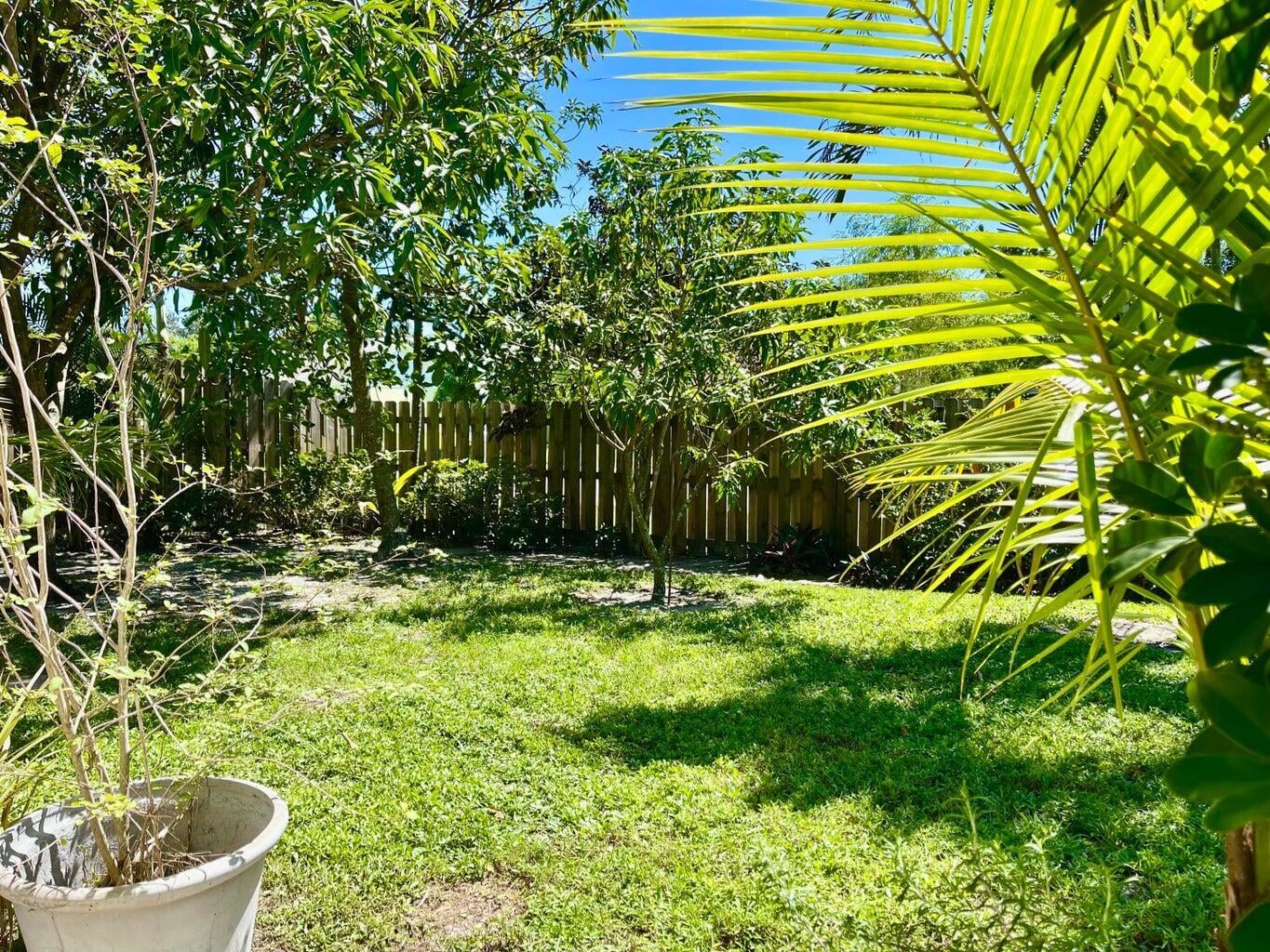  Residence photo 72