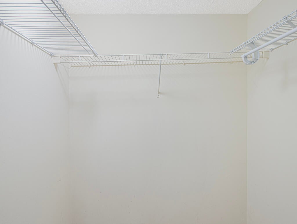 Unit 506 photo 18