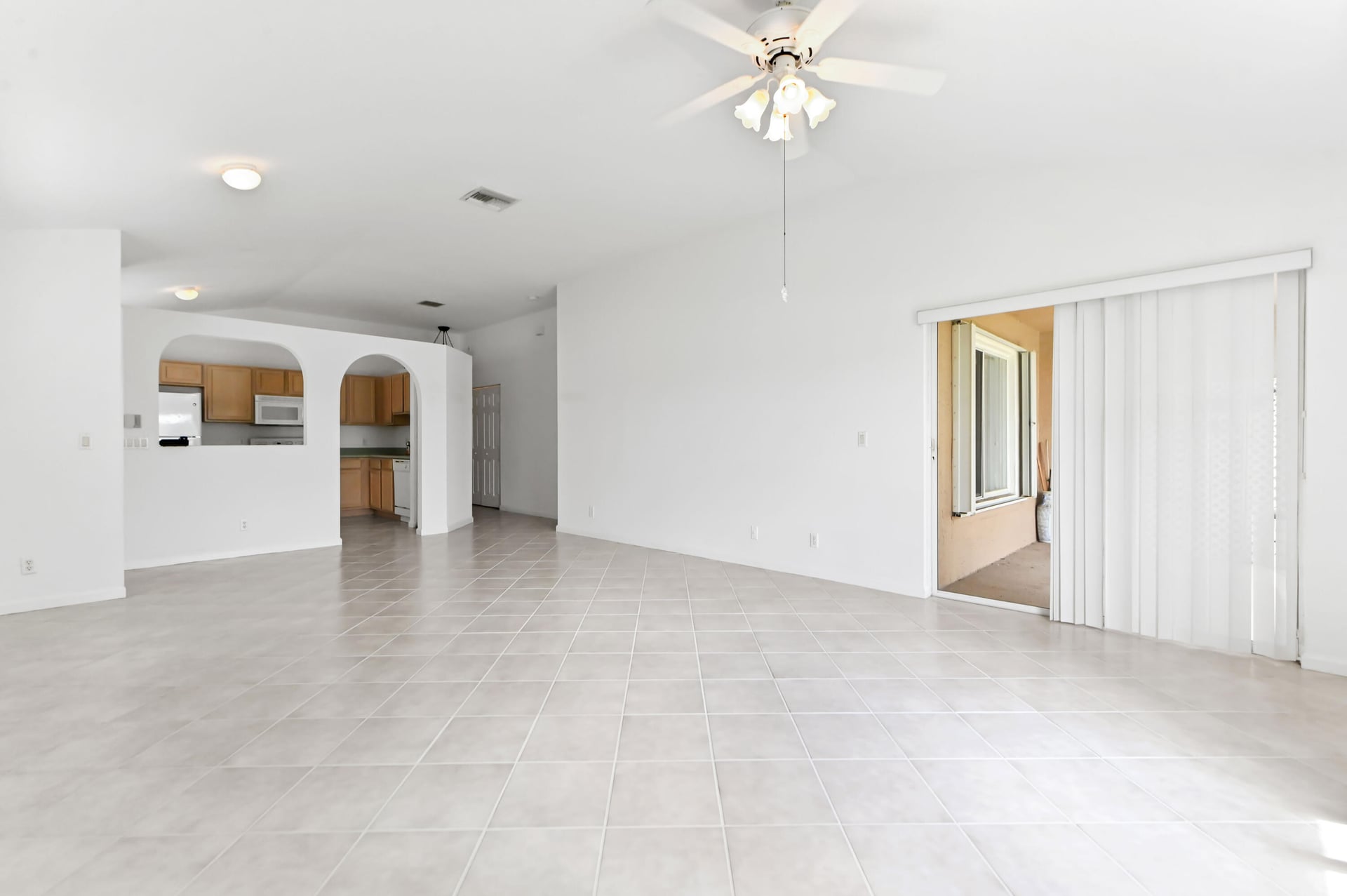  Residence photo 9