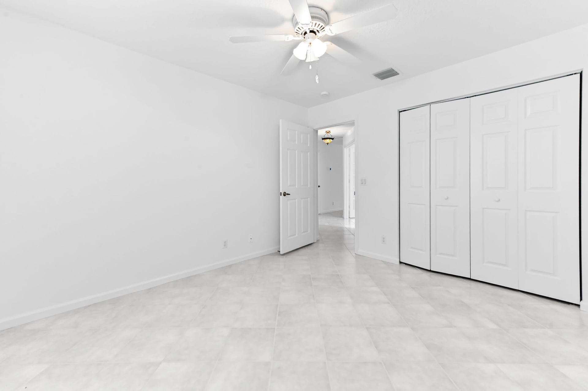  Residence photo 18