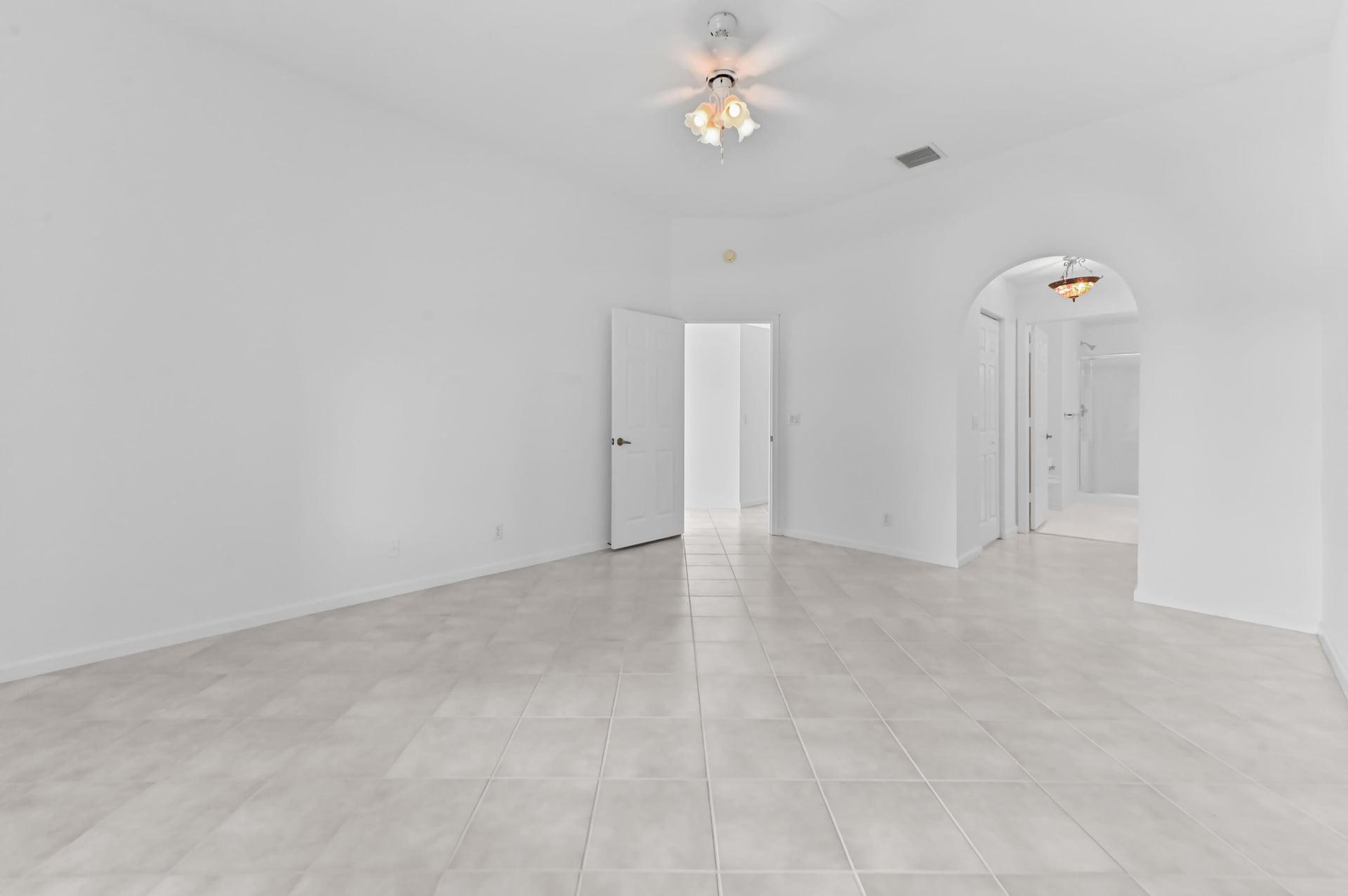  Residence photo 20
