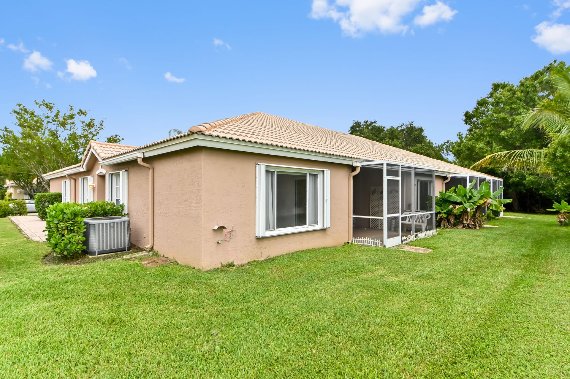  Residence photo 29