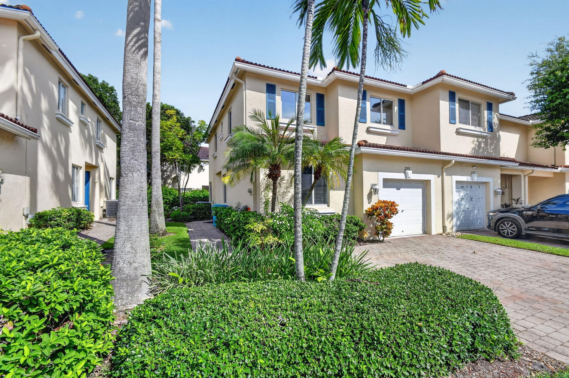 Residence photo 2