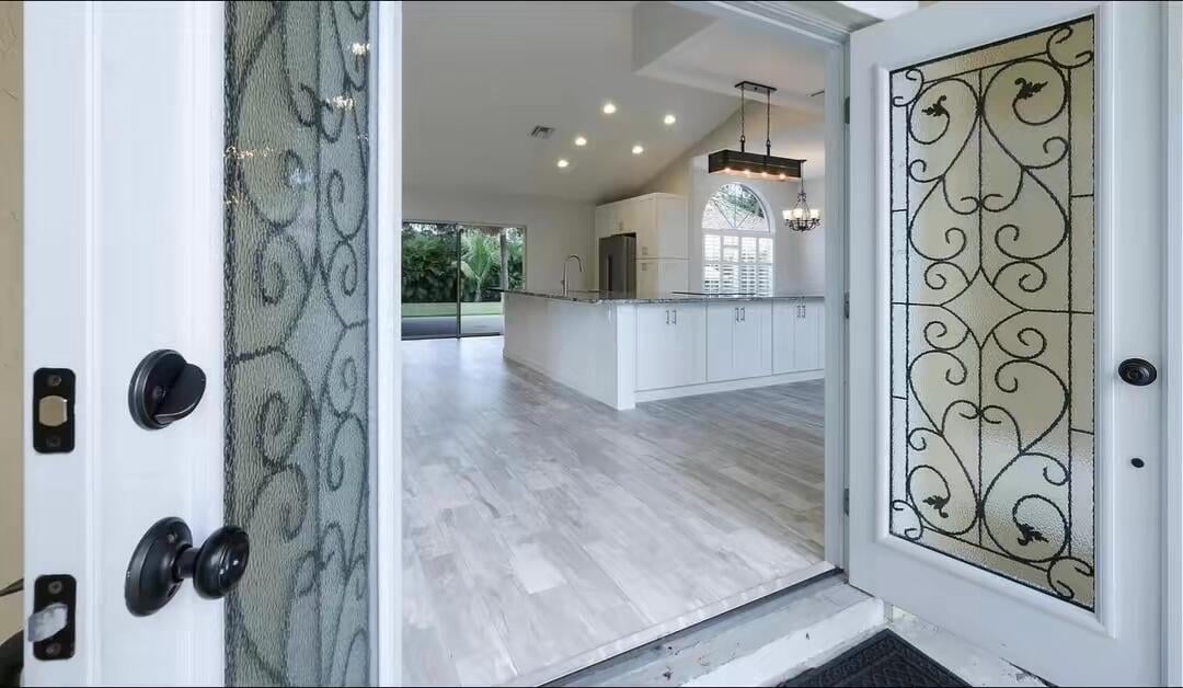 Residence photo 3