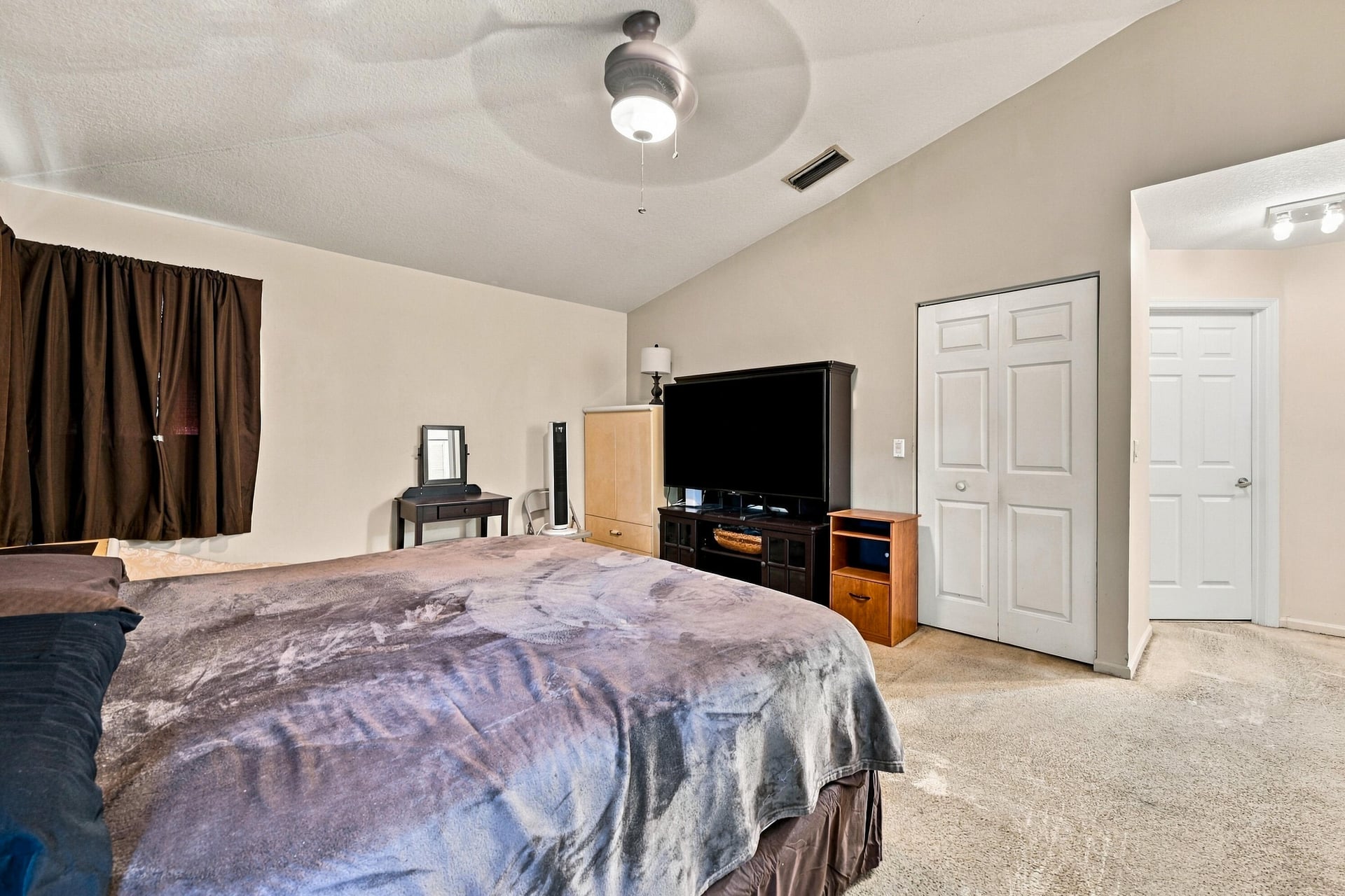 Residence photo 17