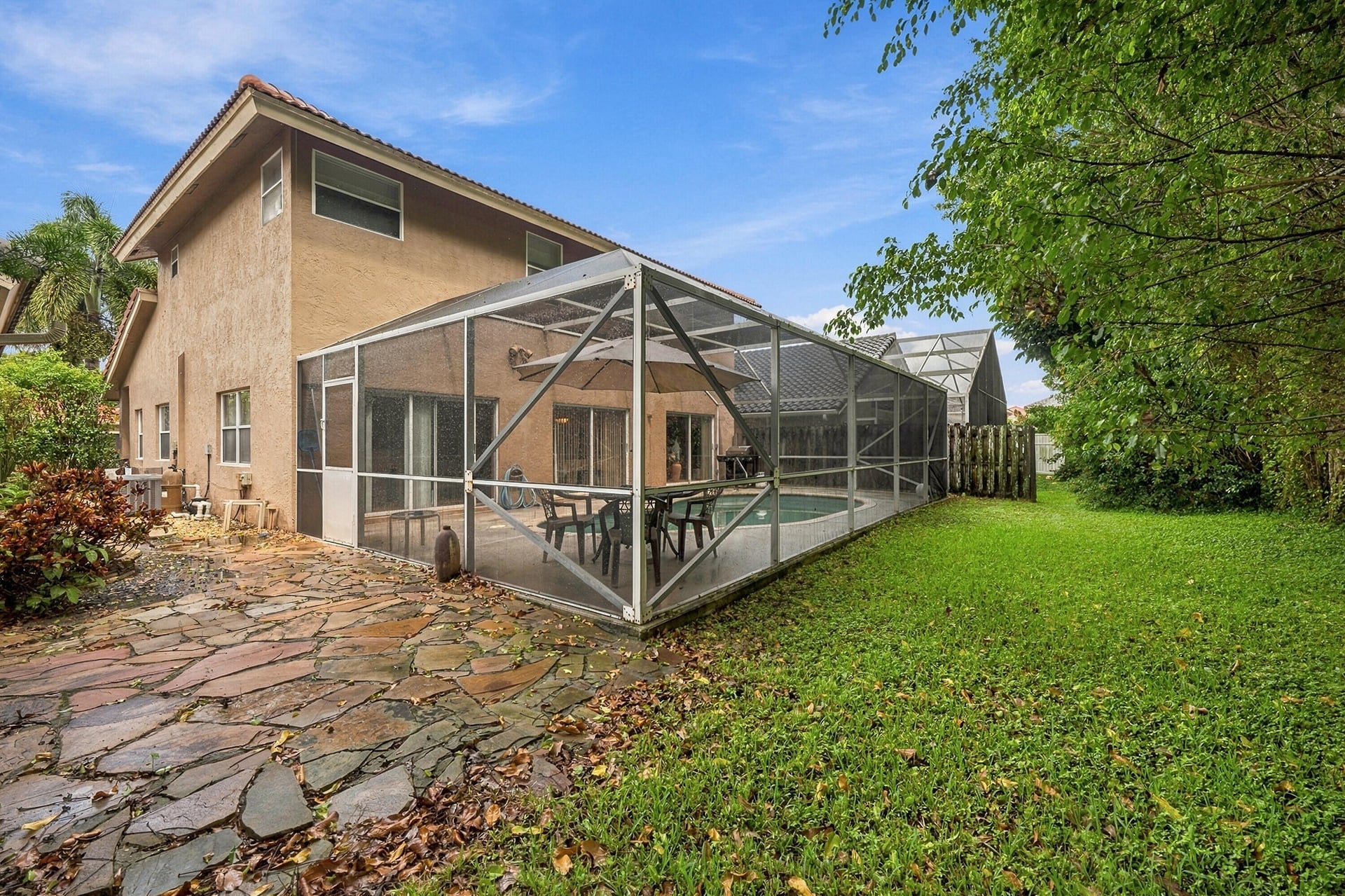 Residence photo 26