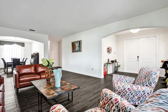 Residence photo 8