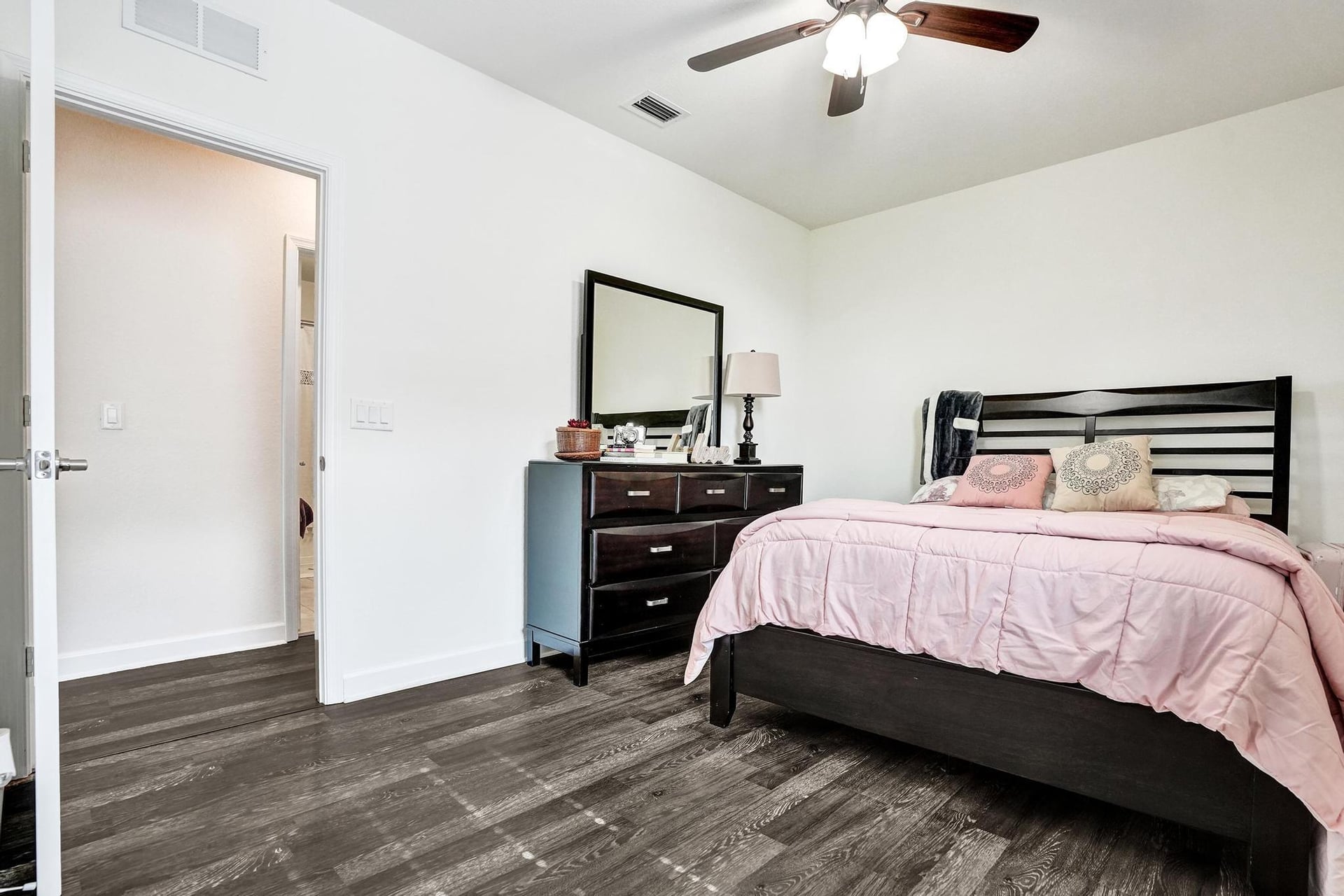 Residence photo 41