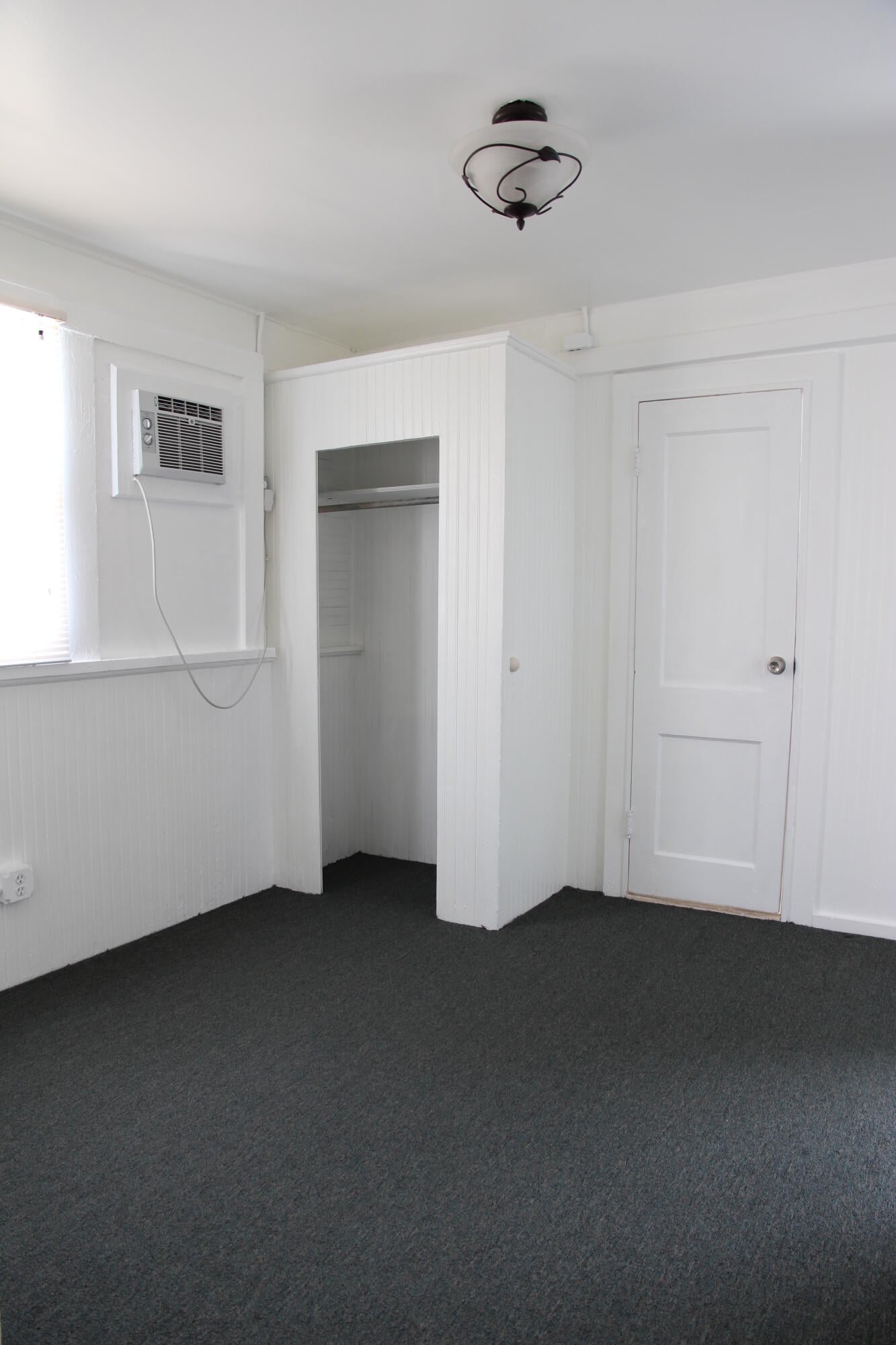 Unit B photo 6