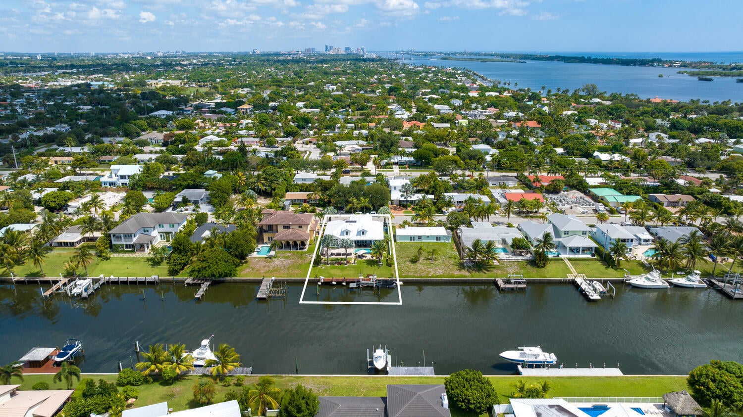 SoSo West Palm Beach Residence photo 5