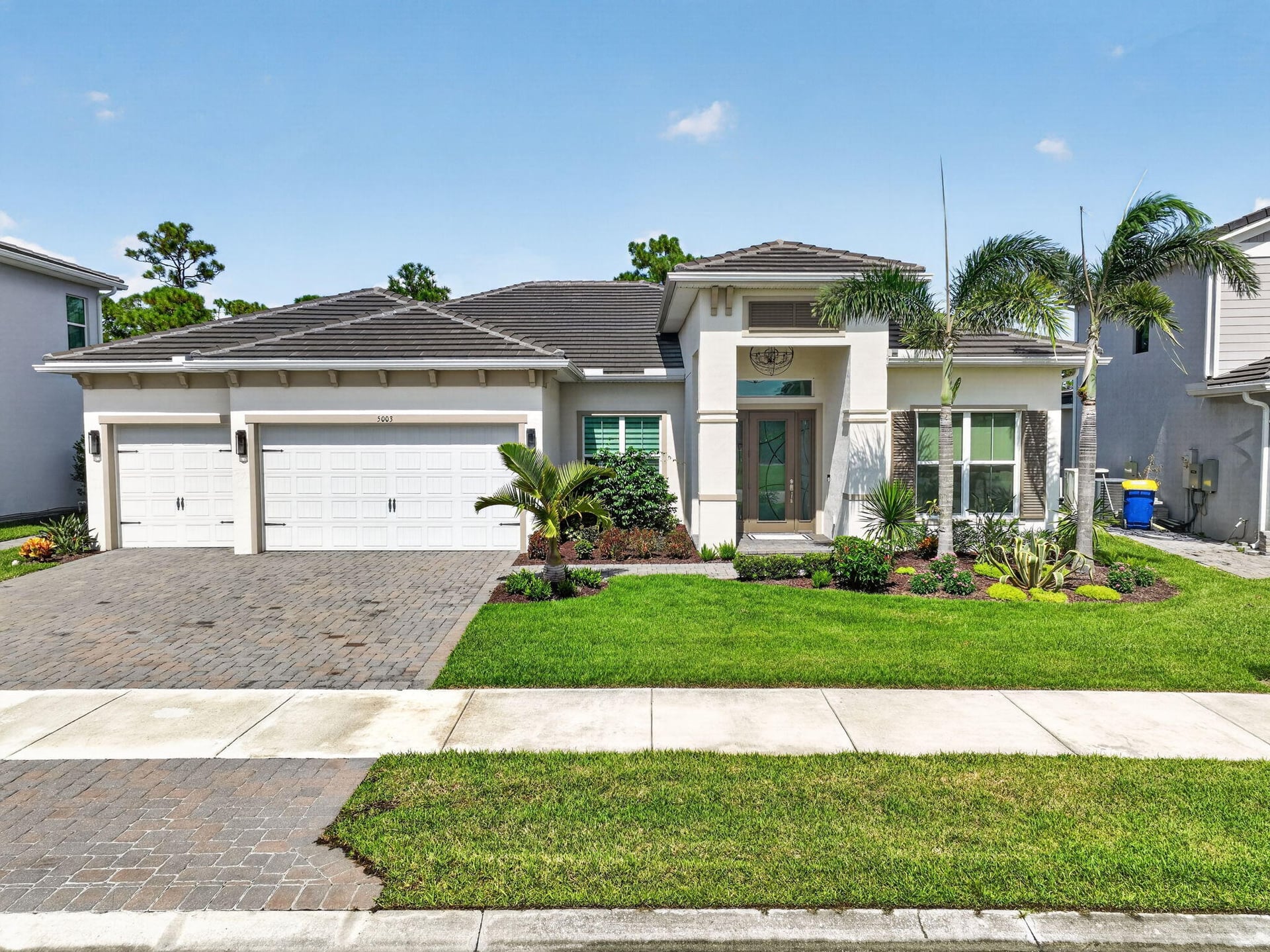 Residence photo 72