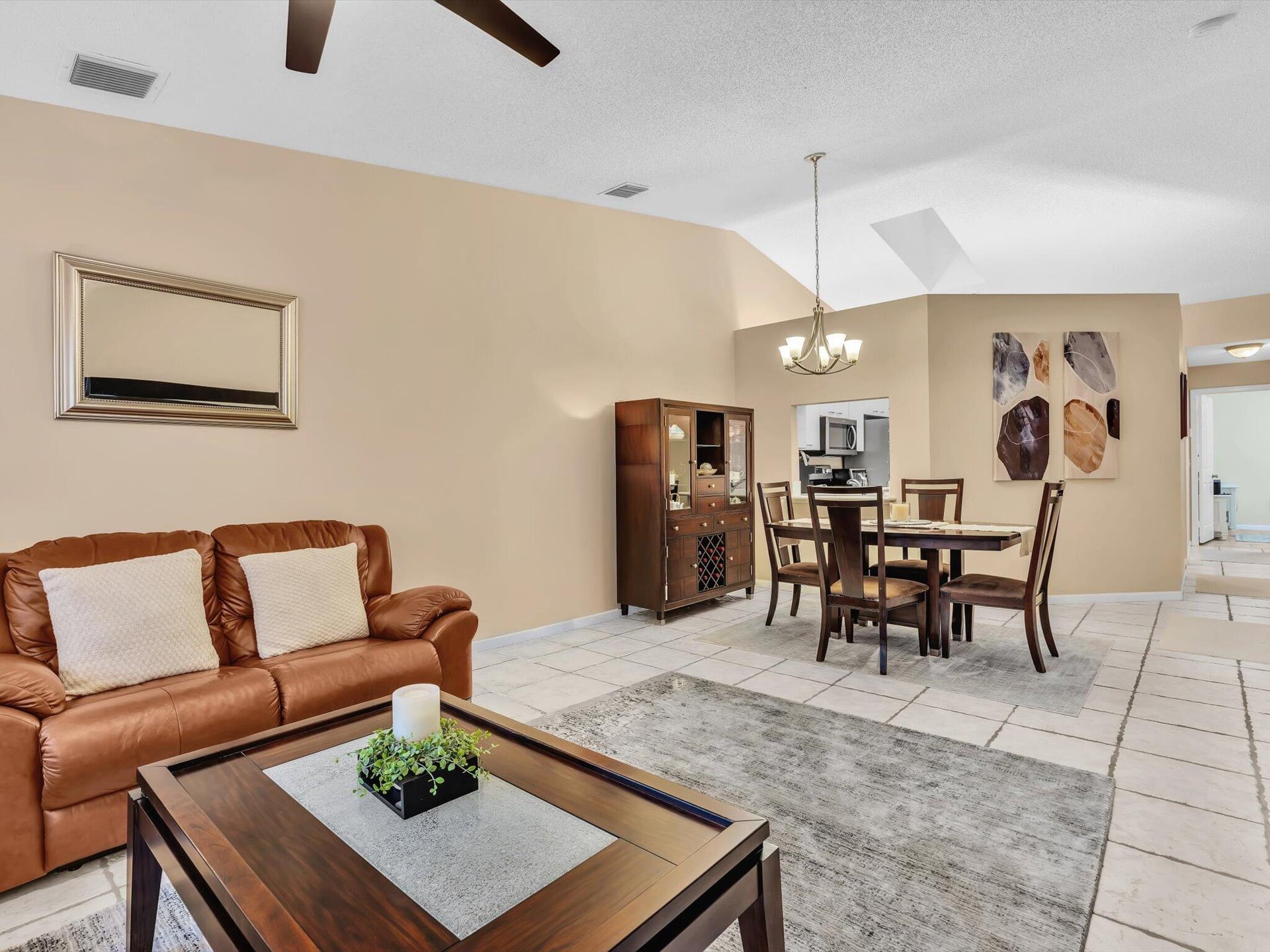  Residence photo 29