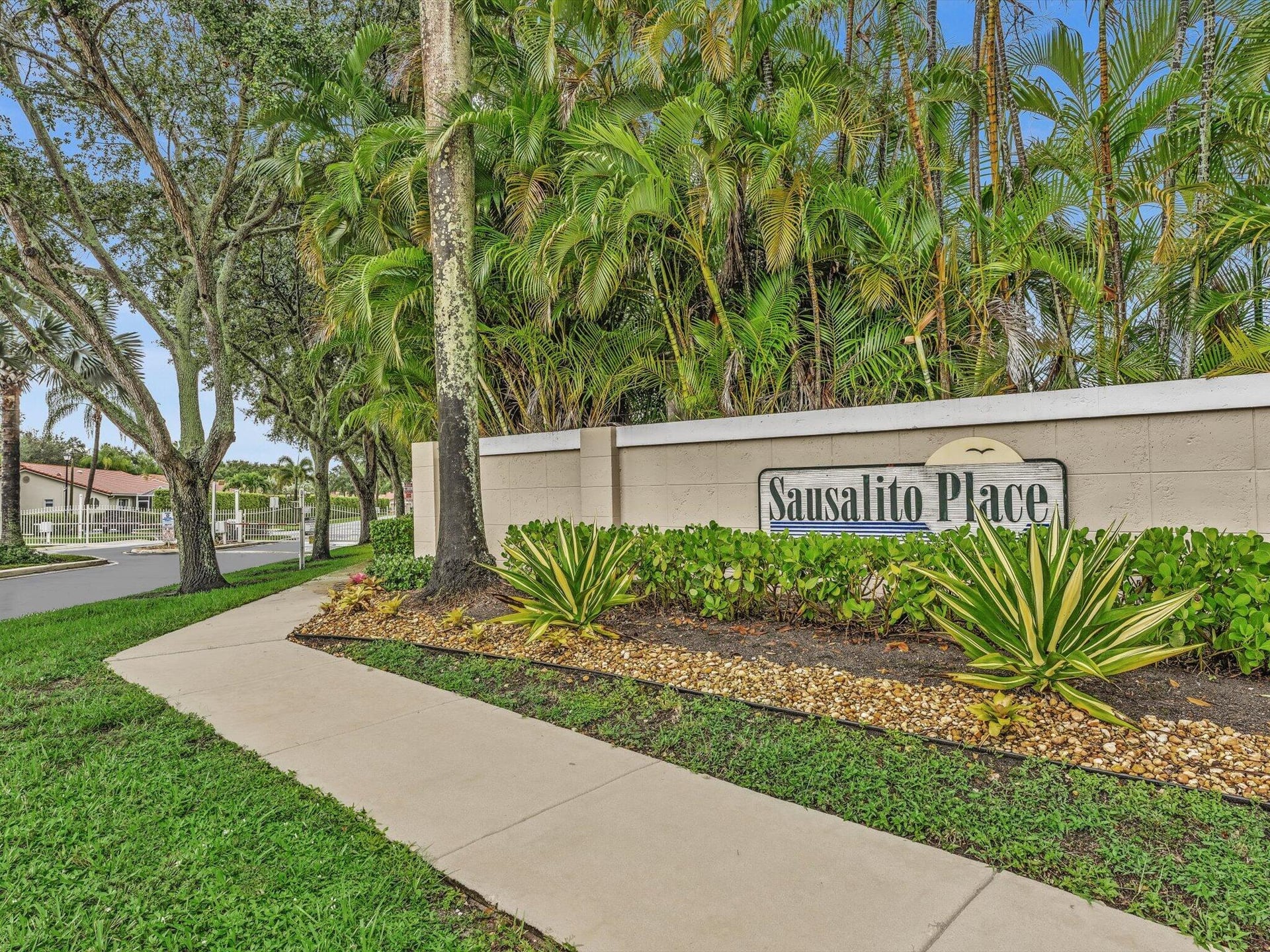  Residence photo 68