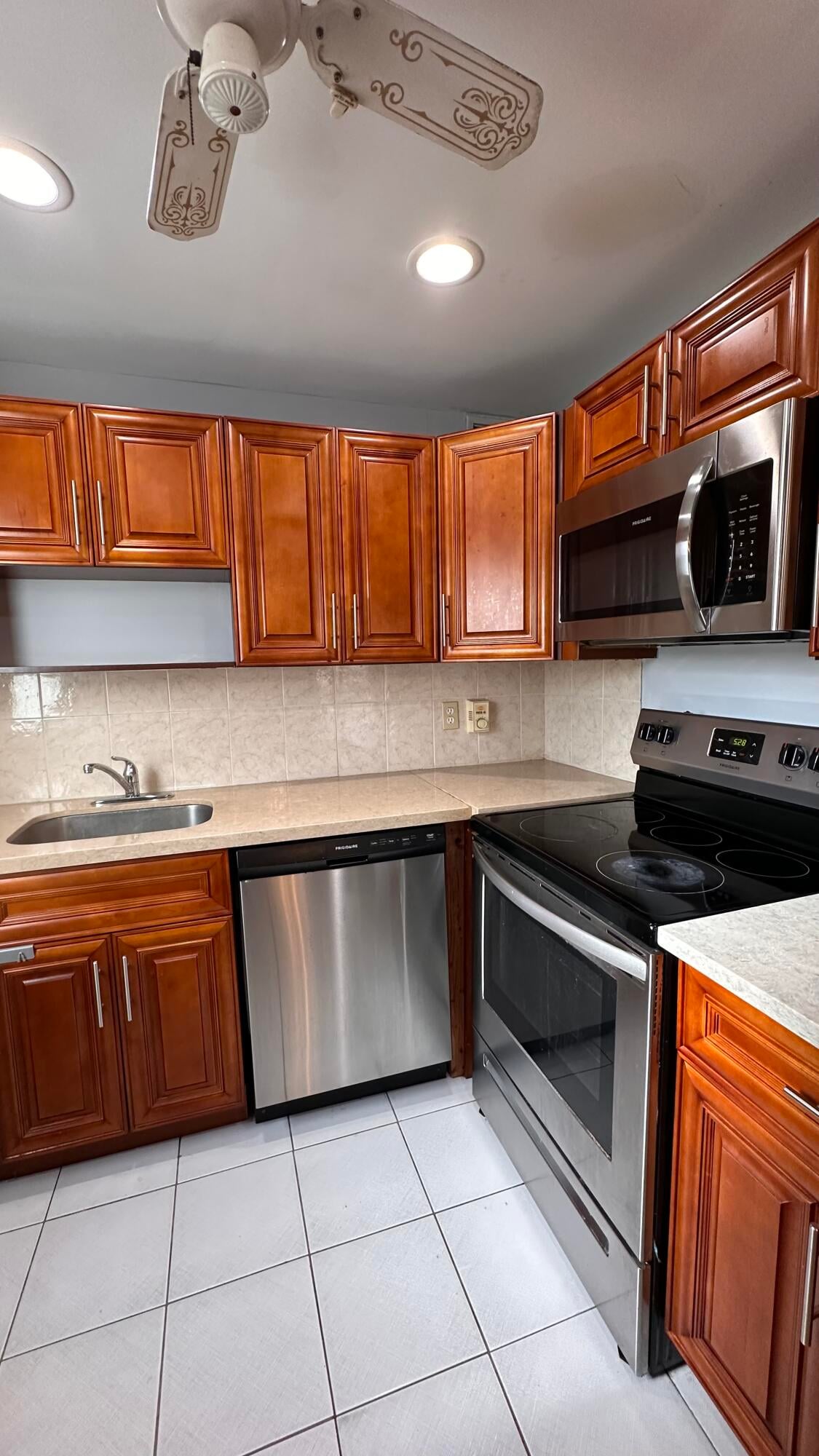  Residence photo 5