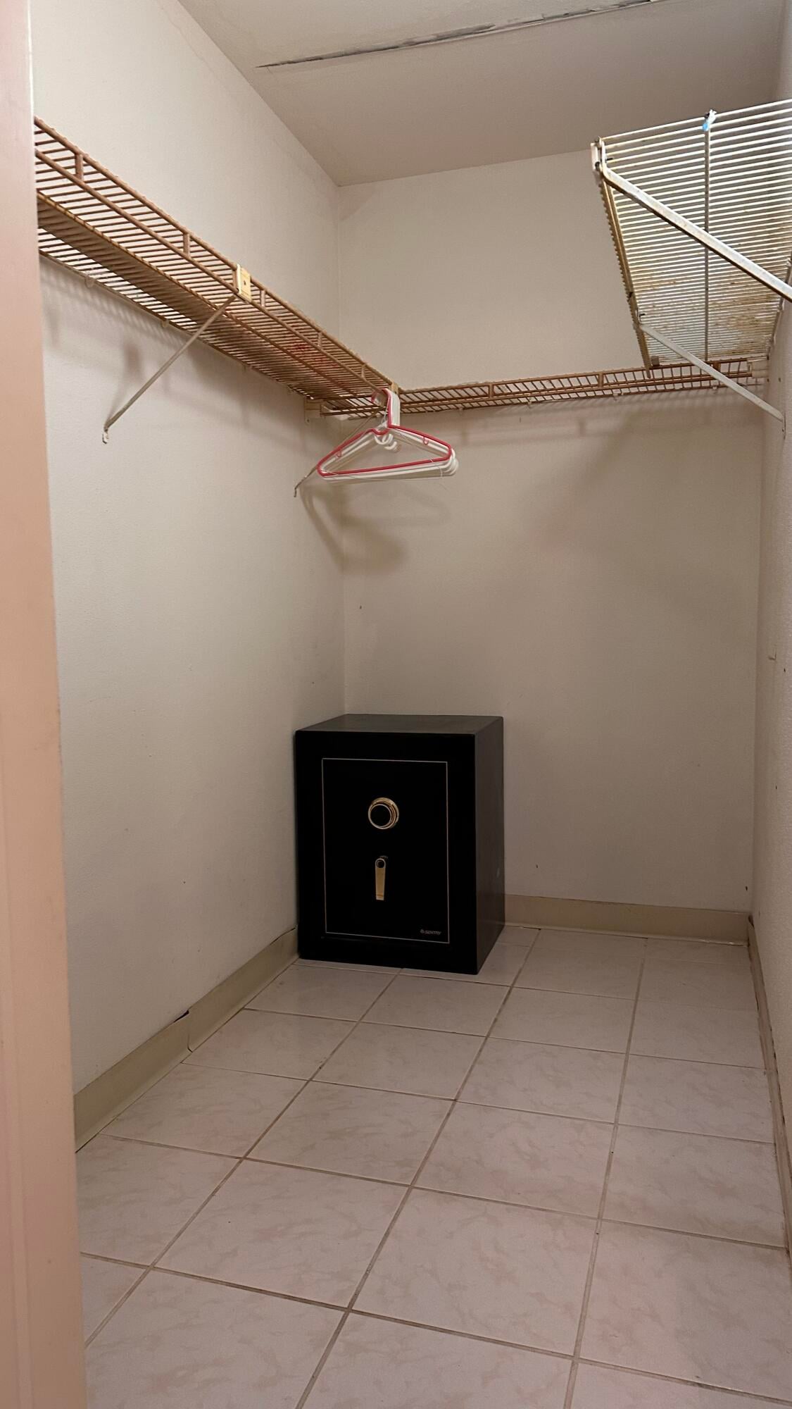  Residence photo 27