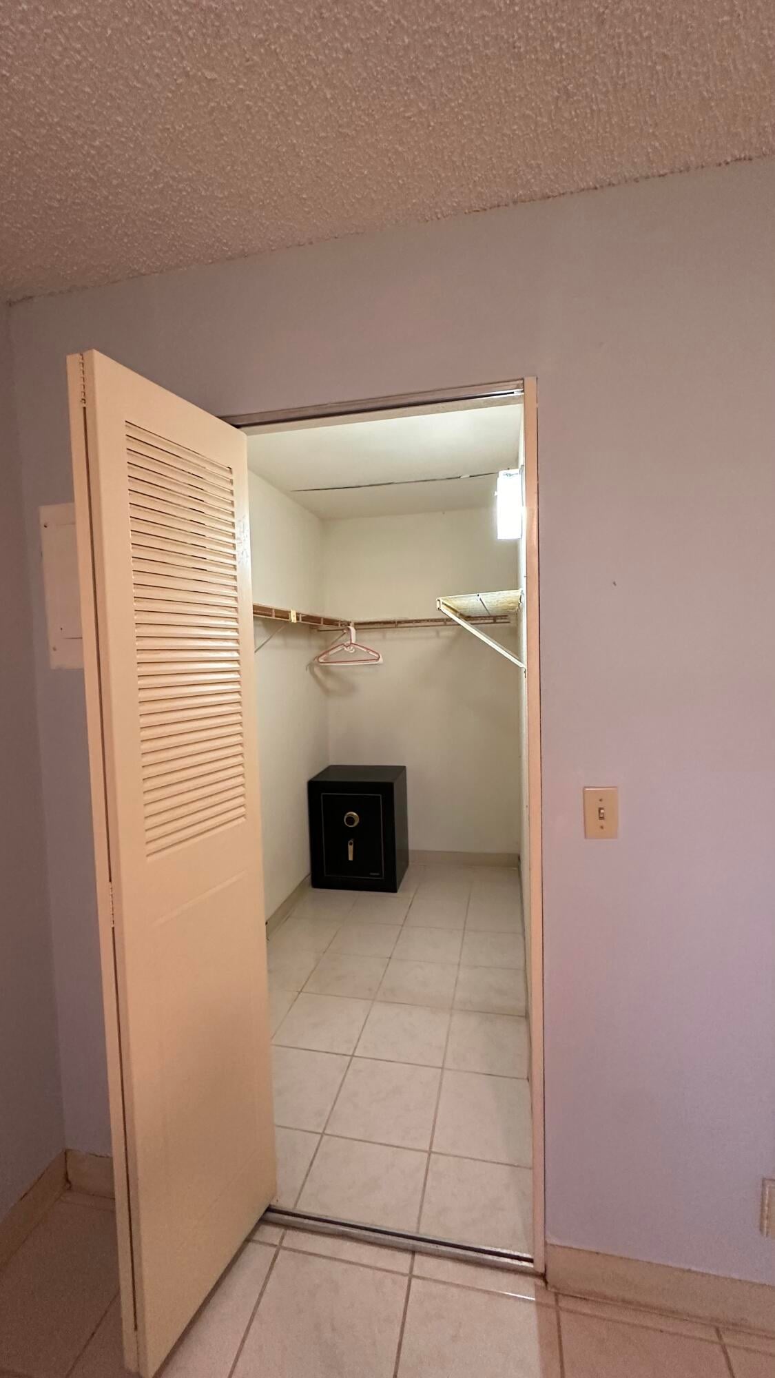  Residence photo 33