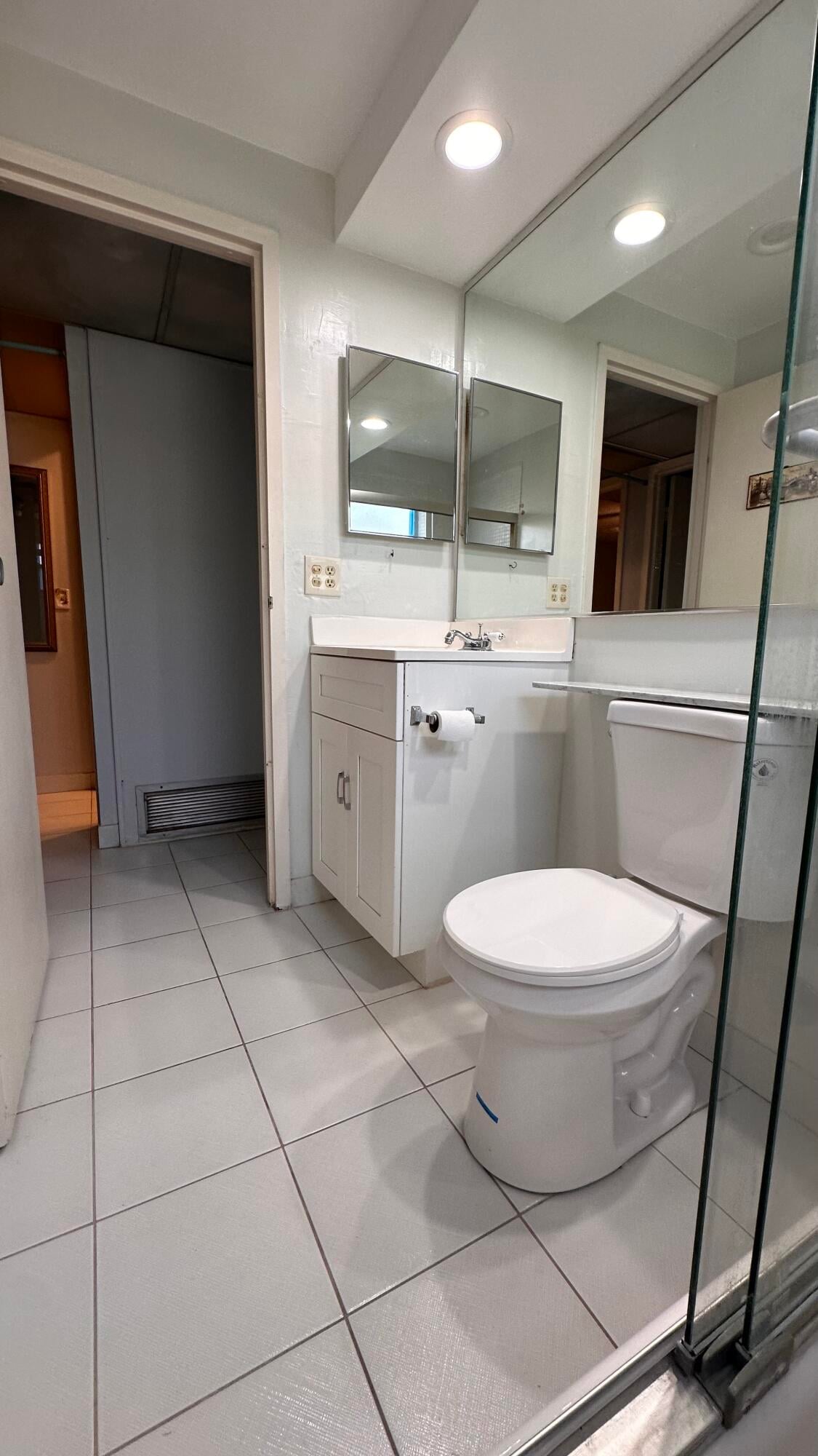  Residence photo 36