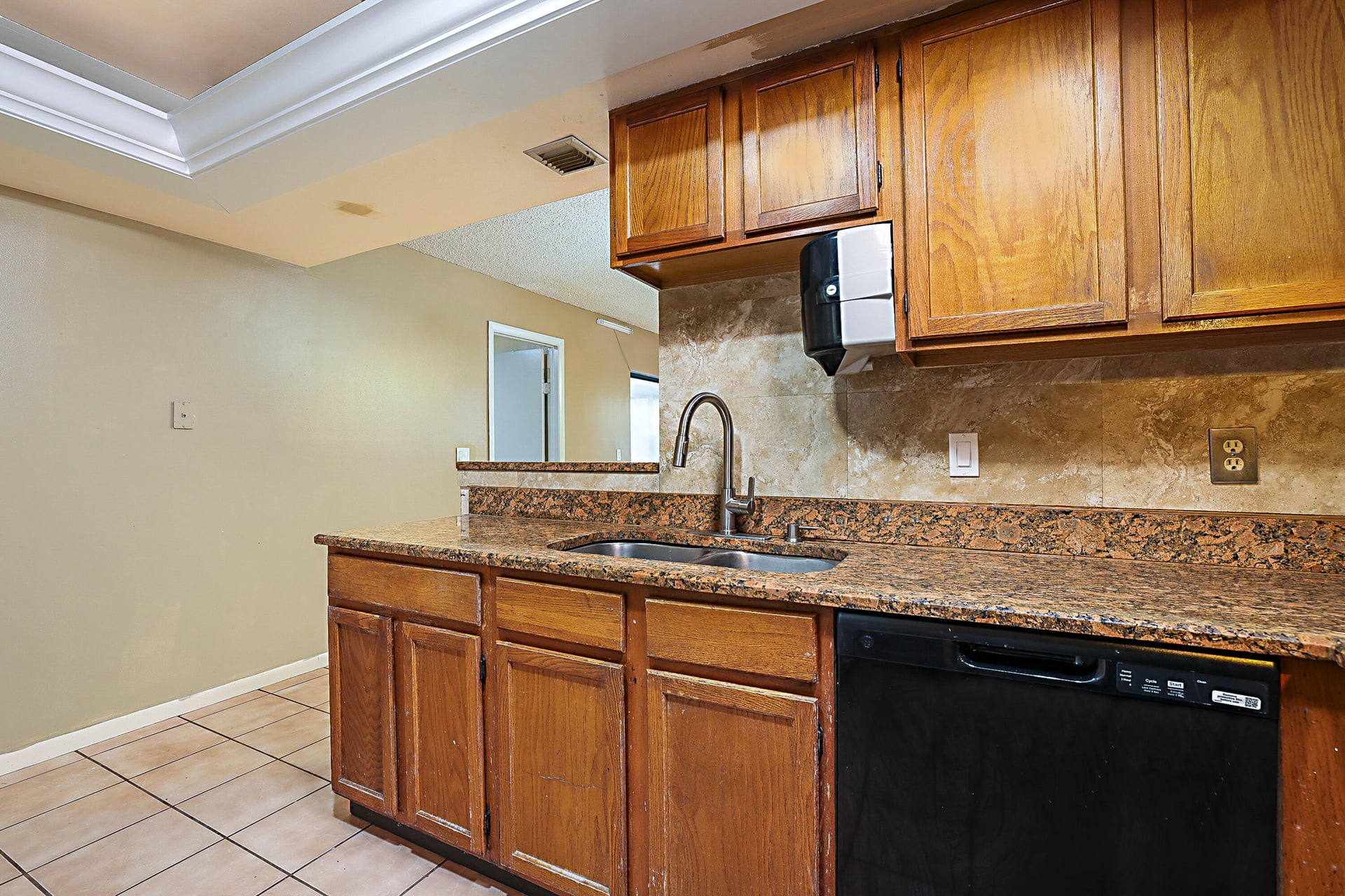  Residence photo 12