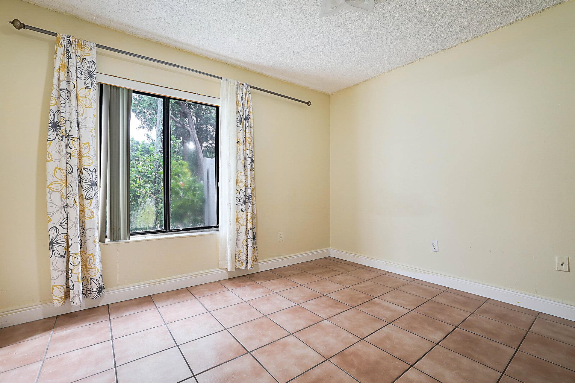  Residence photo 23