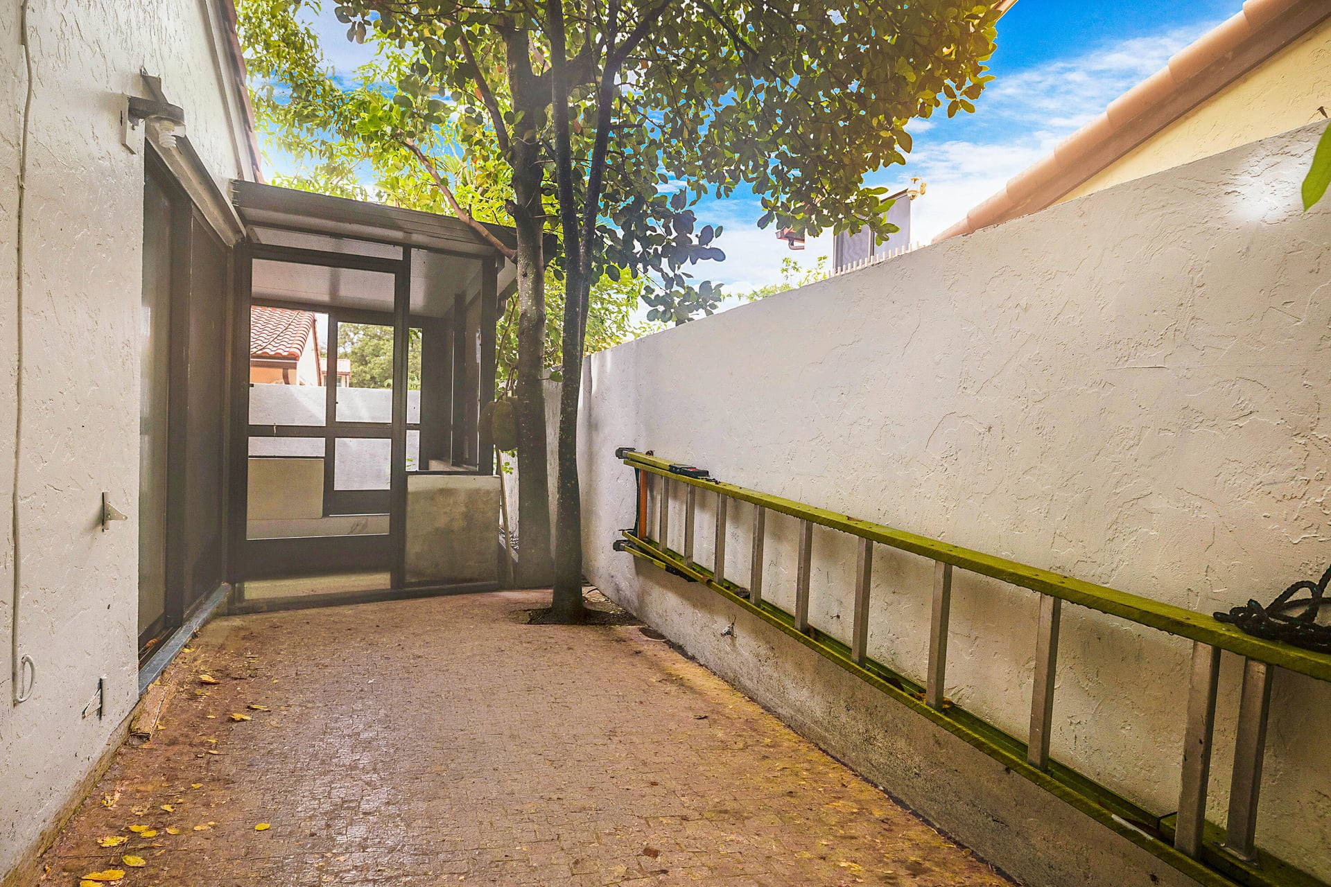  Residence photo 29