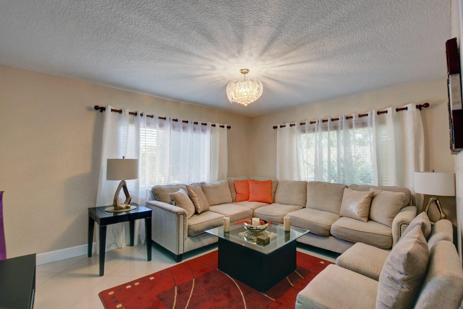  Residence photo 12