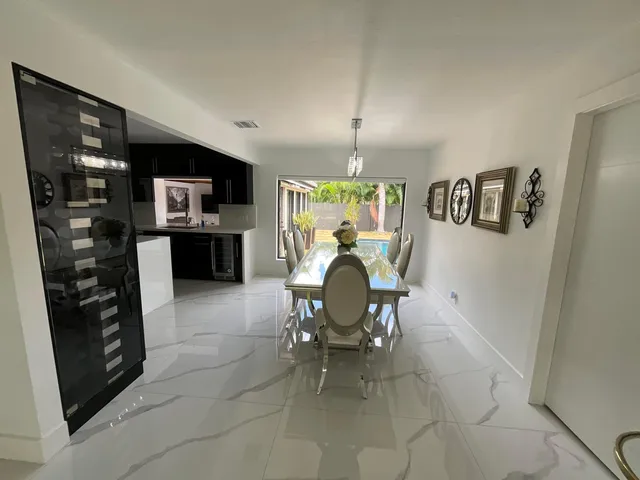 Residence photo 24