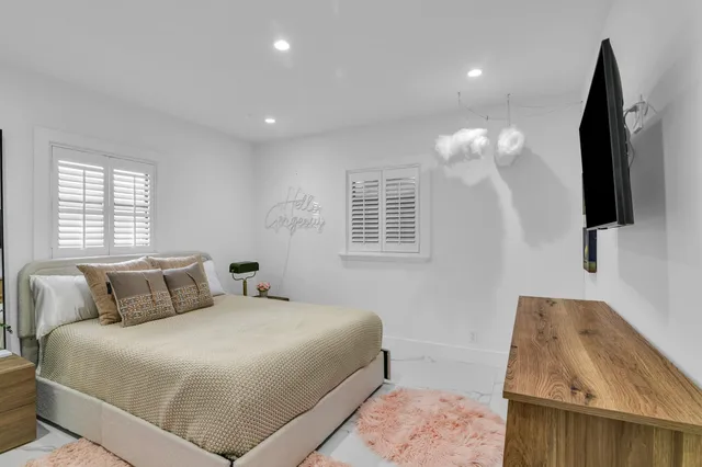 Residence photo 125