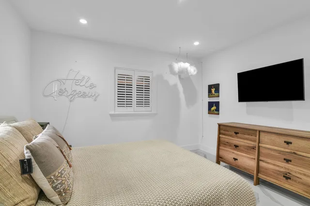Residence photo 127