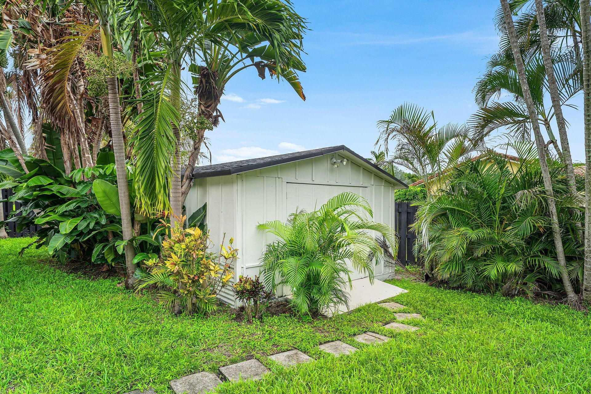  Residence photo 42