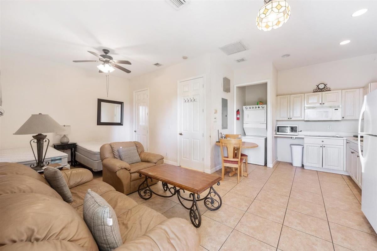 Saddle Trail Park Residence photo 16