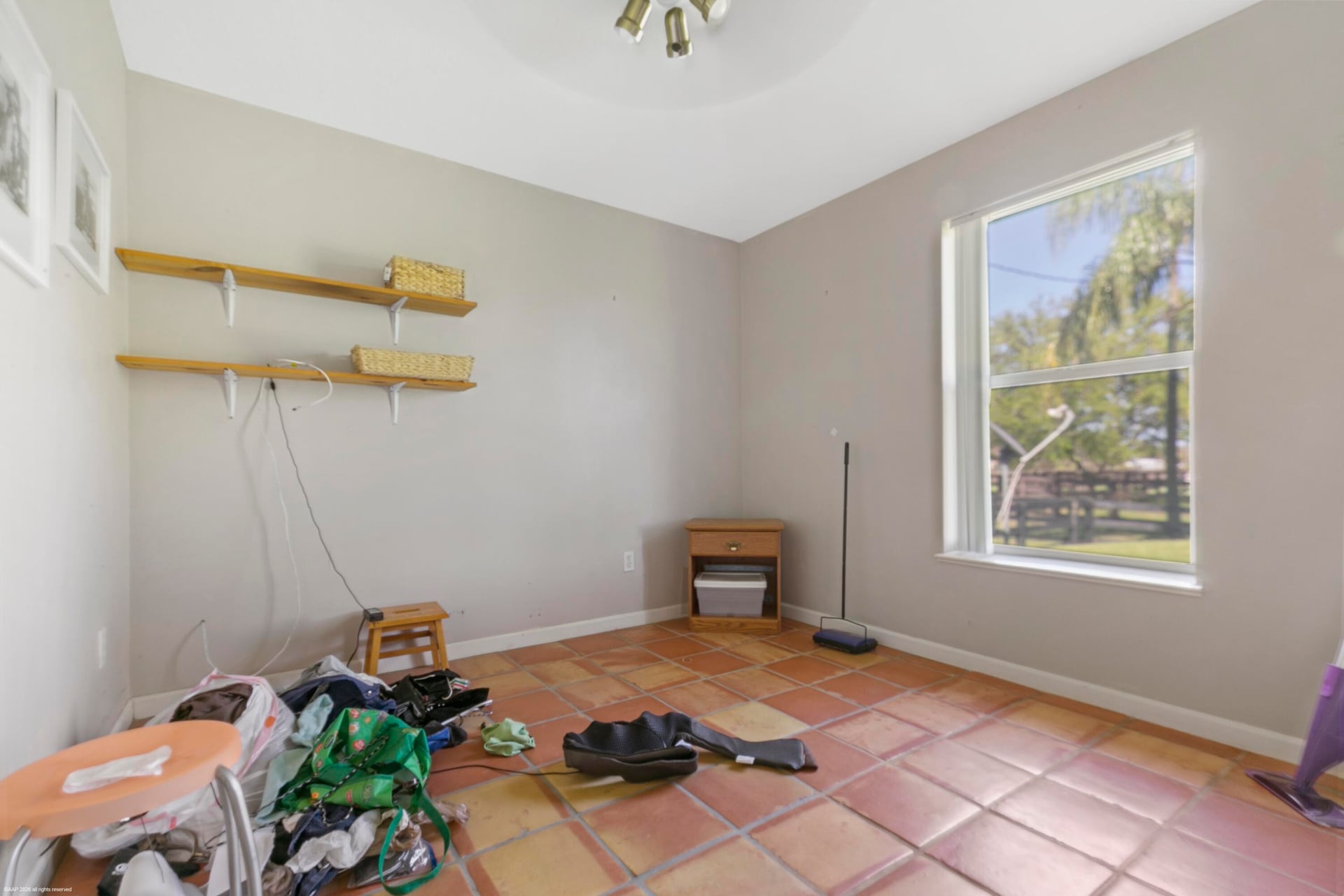  Residence photo 51