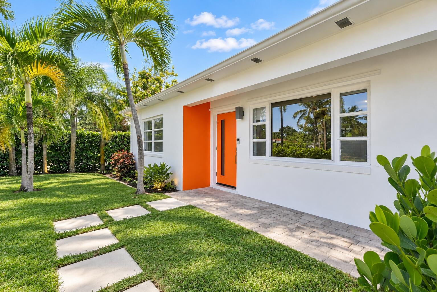 SoSo West Palm Beach Residence photo 3