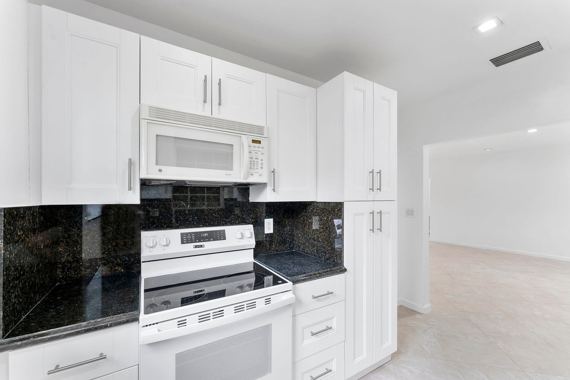 SoSo West Palm Beach Residence photo 14