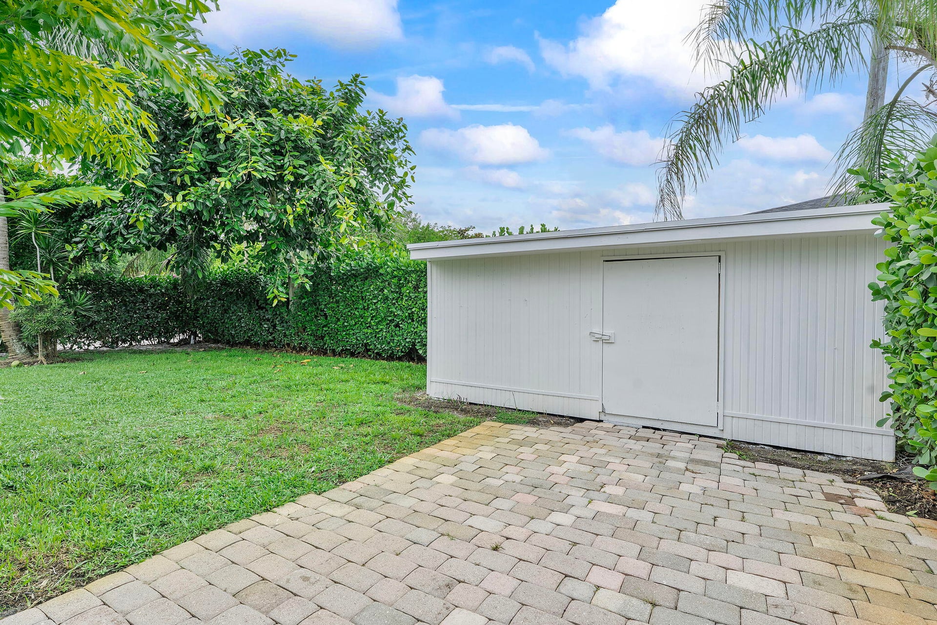 SoSo West Palm Beach Residence photo 17