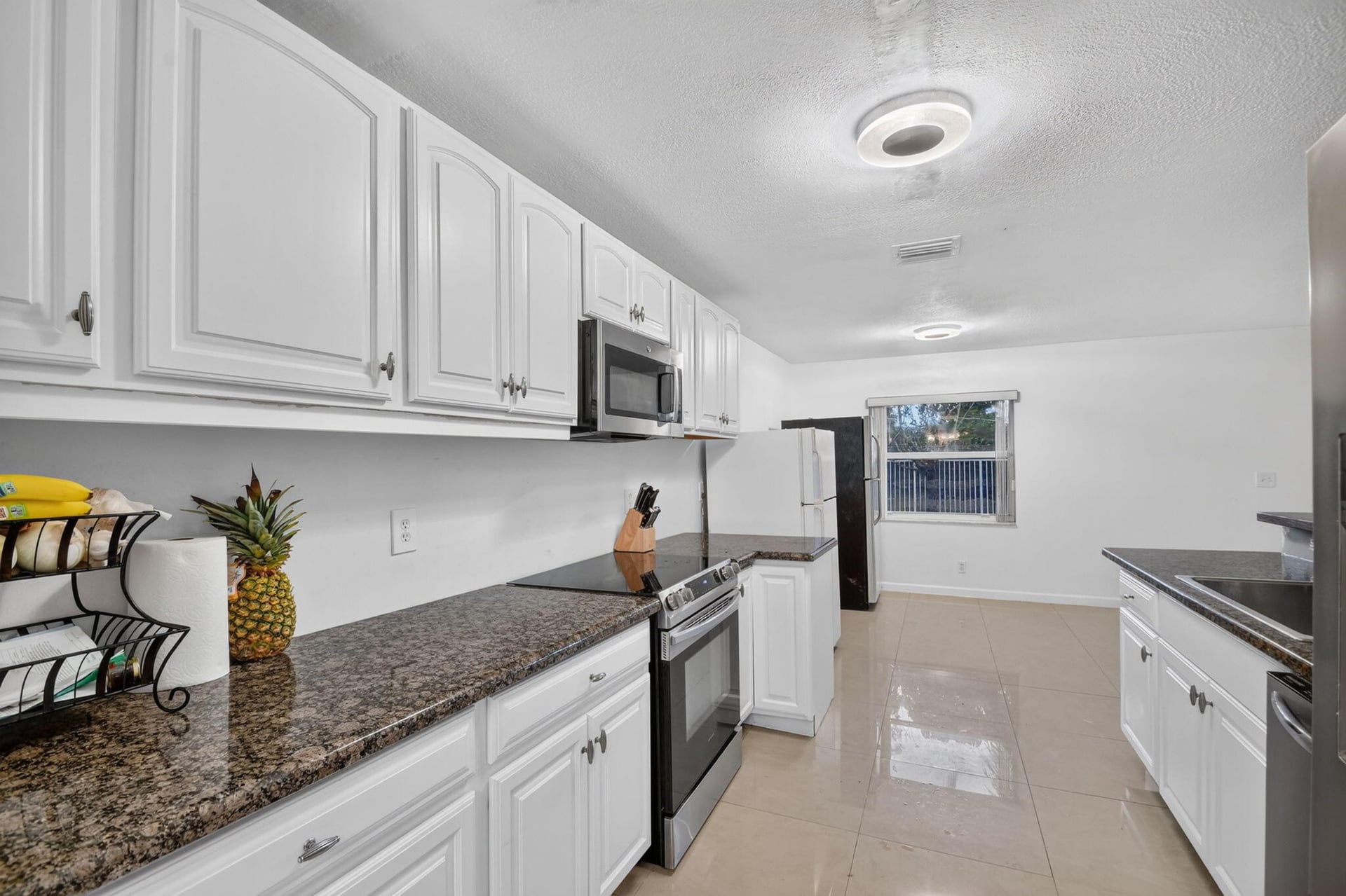 Unit 5349 photo 8