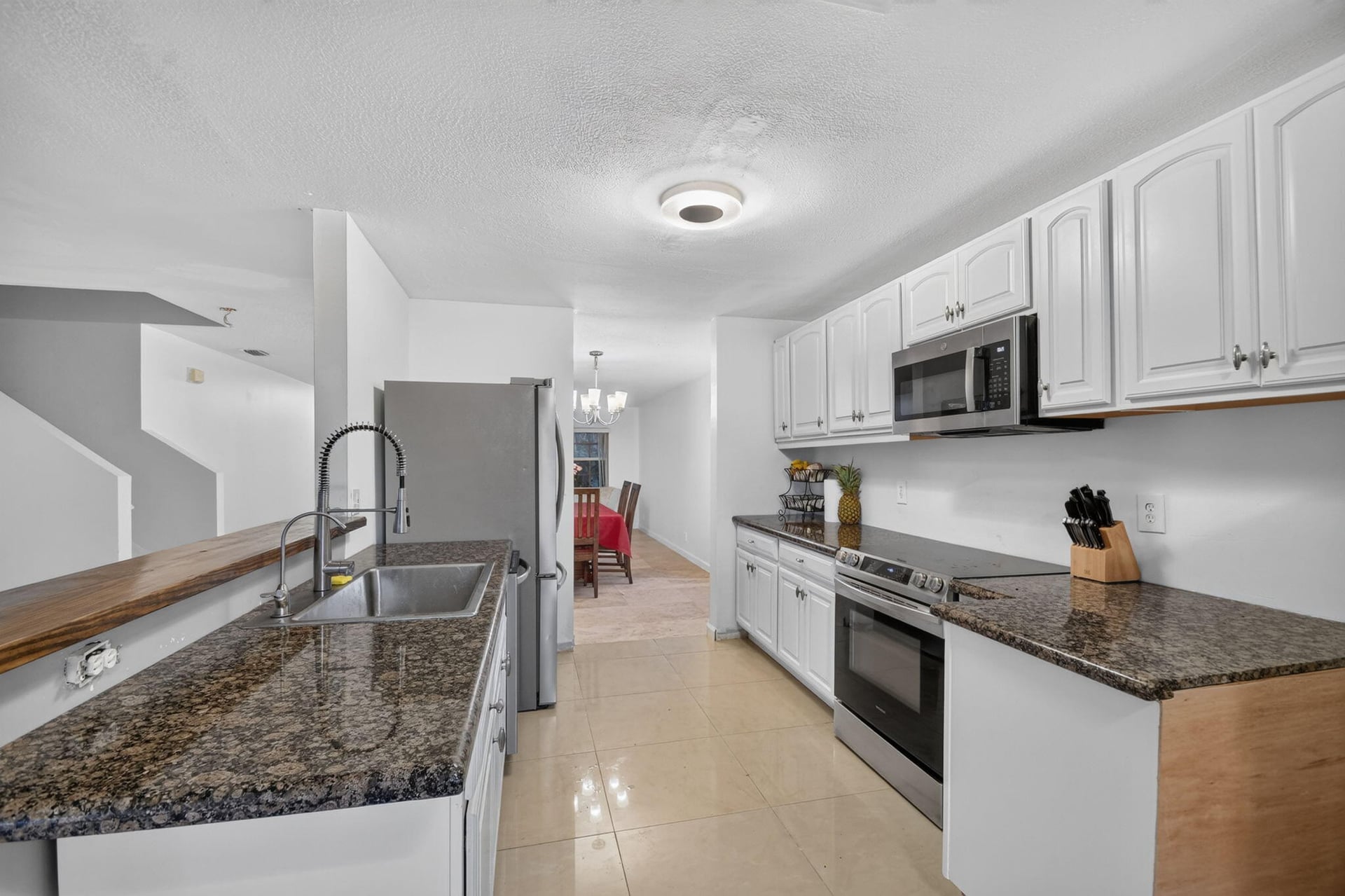 Unit 5349 photo 11