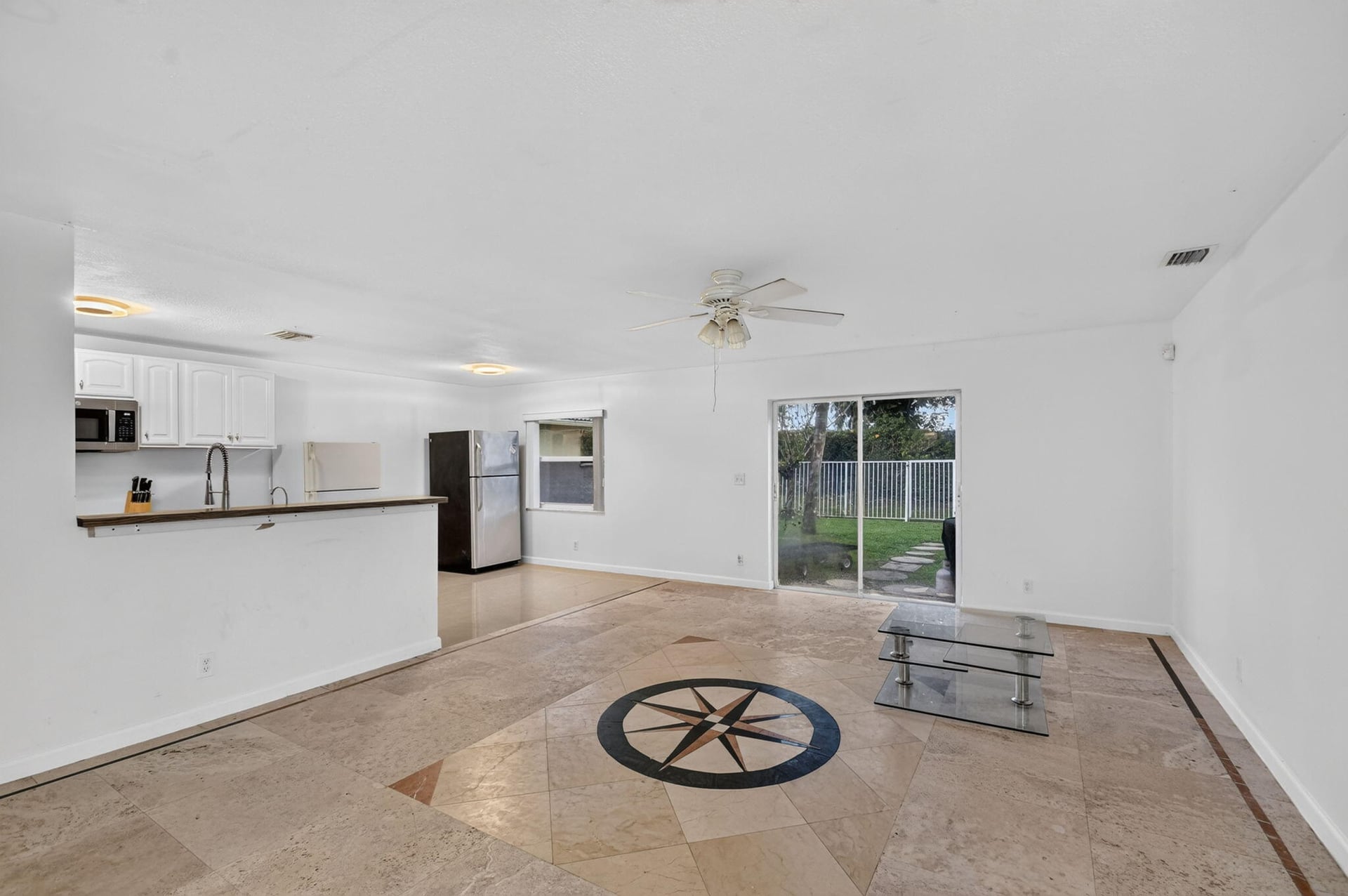 Unit 5349 photo 14