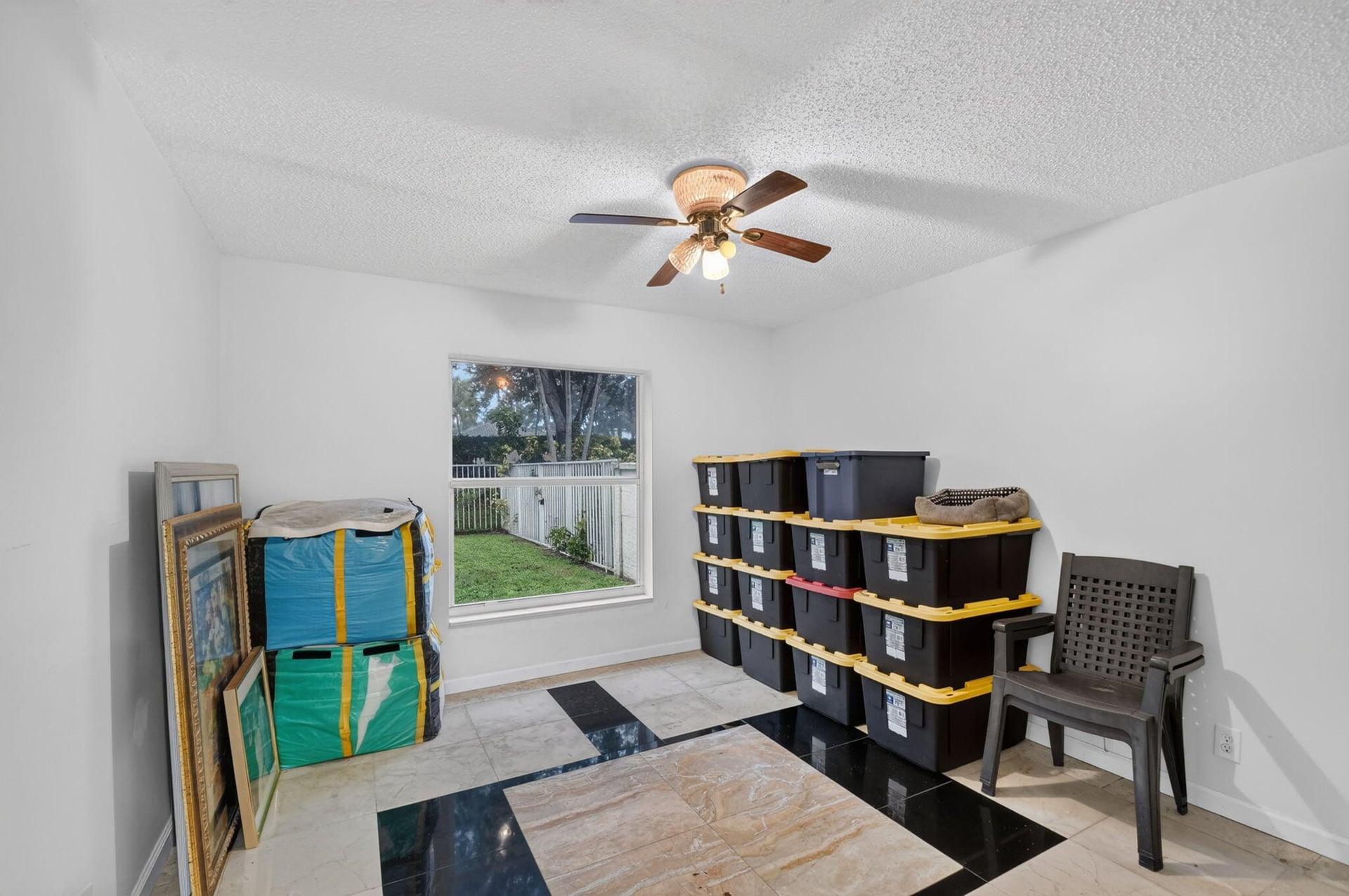Unit 5349 photo 15